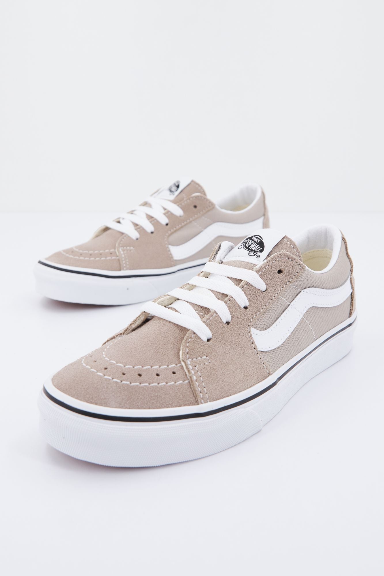 VANS  UA SK8-LOW en color BEIS (2)
