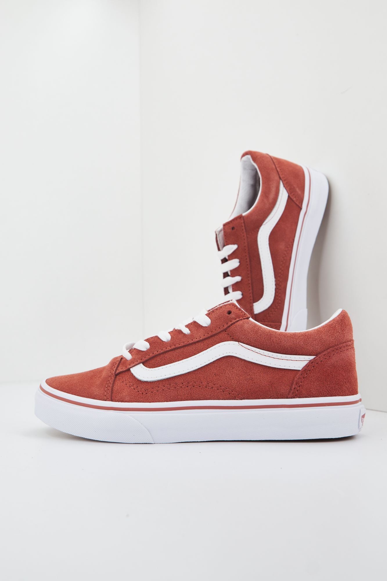 VANS VN0A4UHZBRG1 en color ROJO (3)