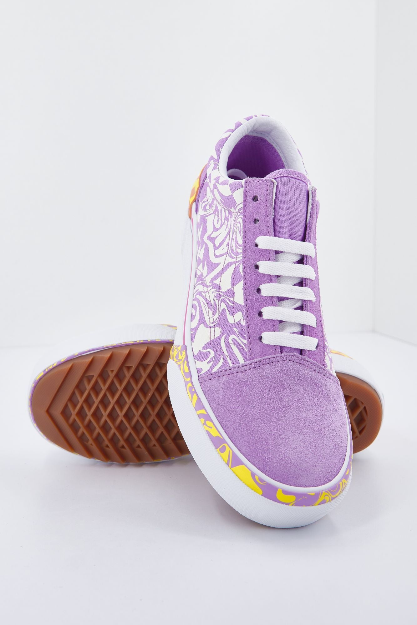 VANS  UA OLD SKOOL en color VIOLETA (4)