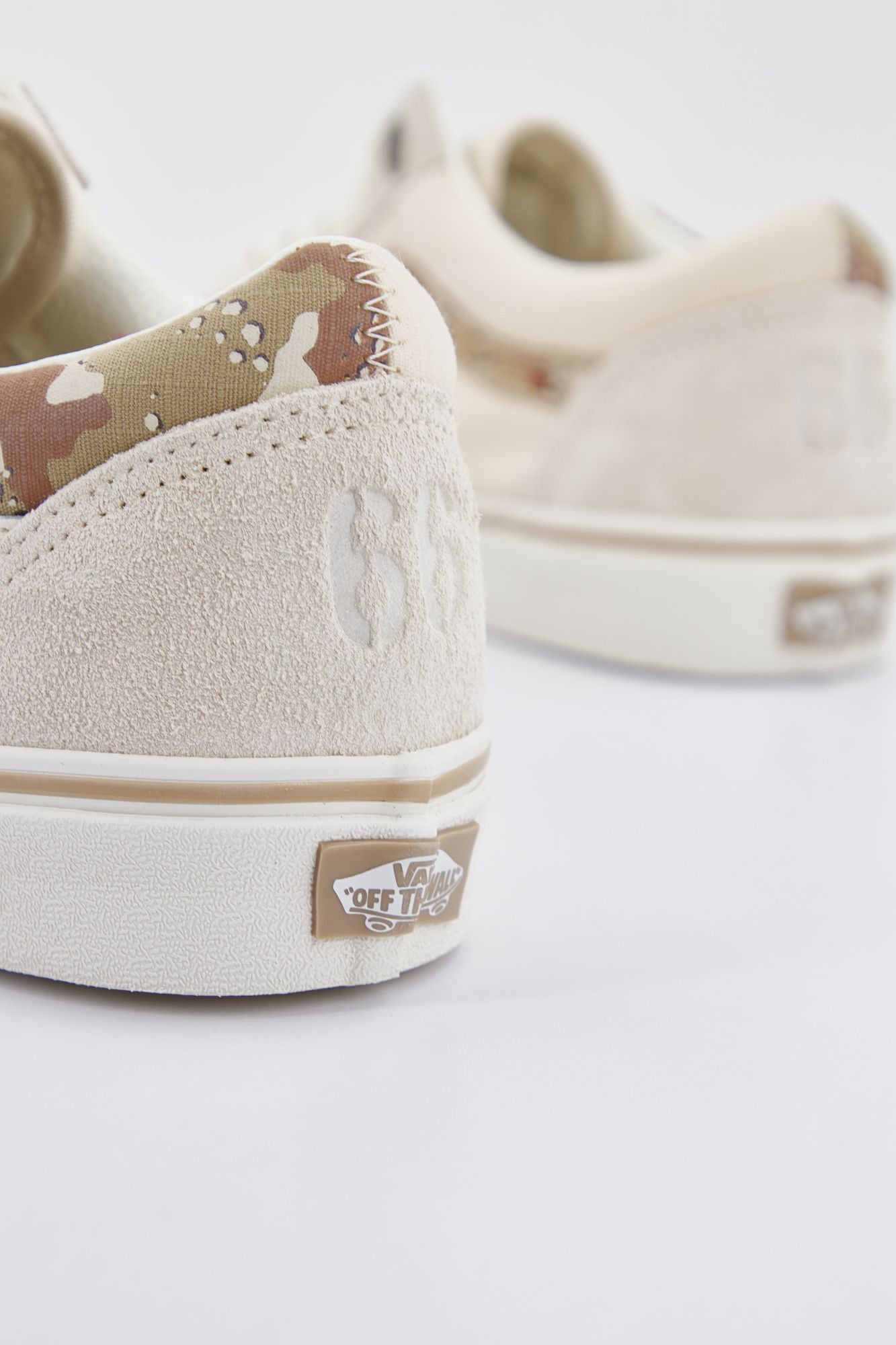 VANS UA OLD SKOOL en color BEIS (4)