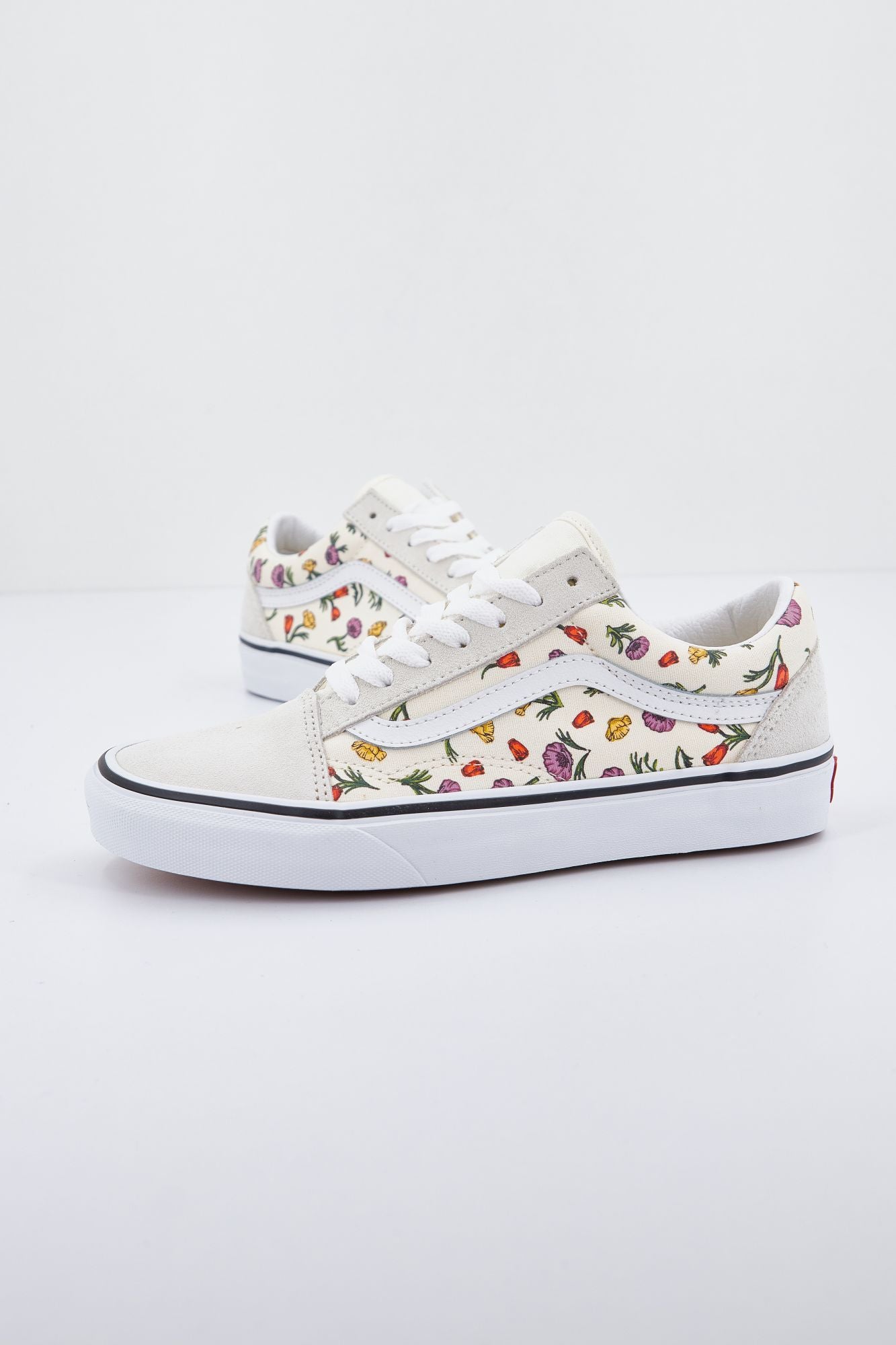 VANS  UA OLD SKOOL en color FLORAL (1)