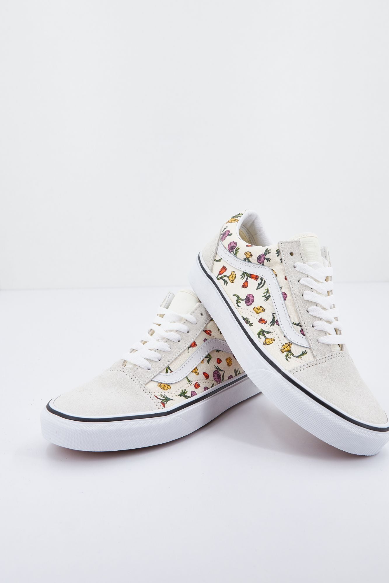 VANS  UA OLD SKOOL en color FLORAL (2)