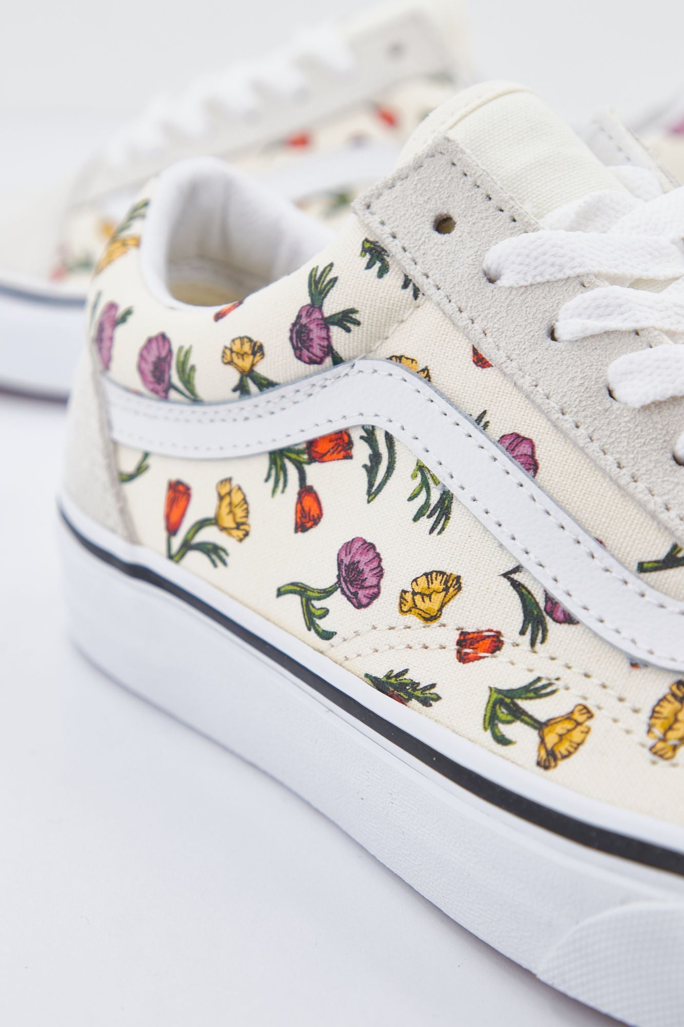 VANS  UA OLD SKOOL en color FLORAL (3)