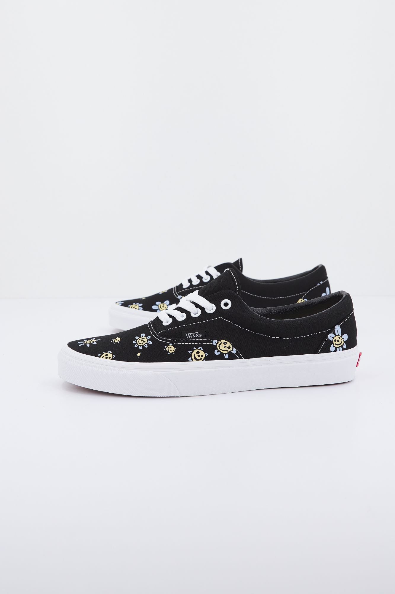 VANS  UA ERA en color FLORAL (1)