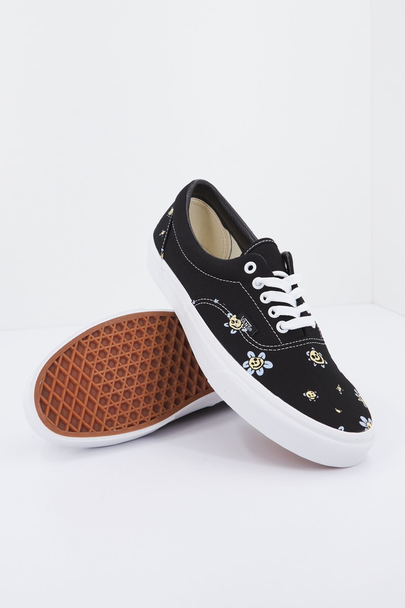 VANS  UA ERA en color FLORAL (4)