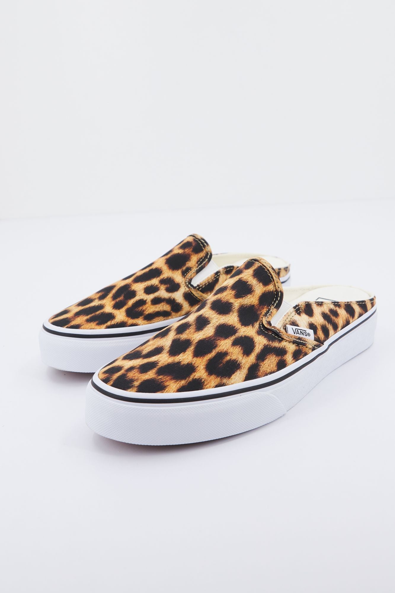 VANS  UA CLASSIC SLIP-ON en color ANIMAL PRINT (2)