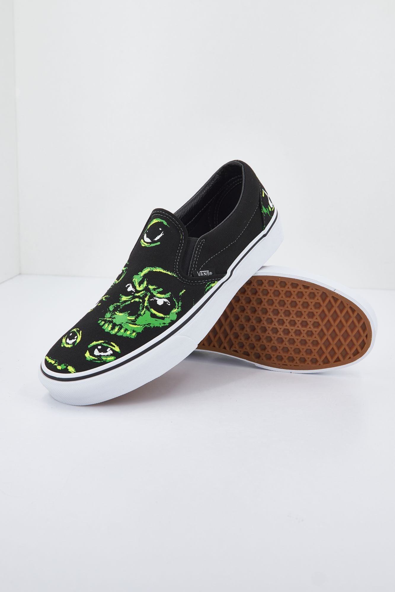 VANS VN0A7Q5DBML1 en color NEGRO (4)