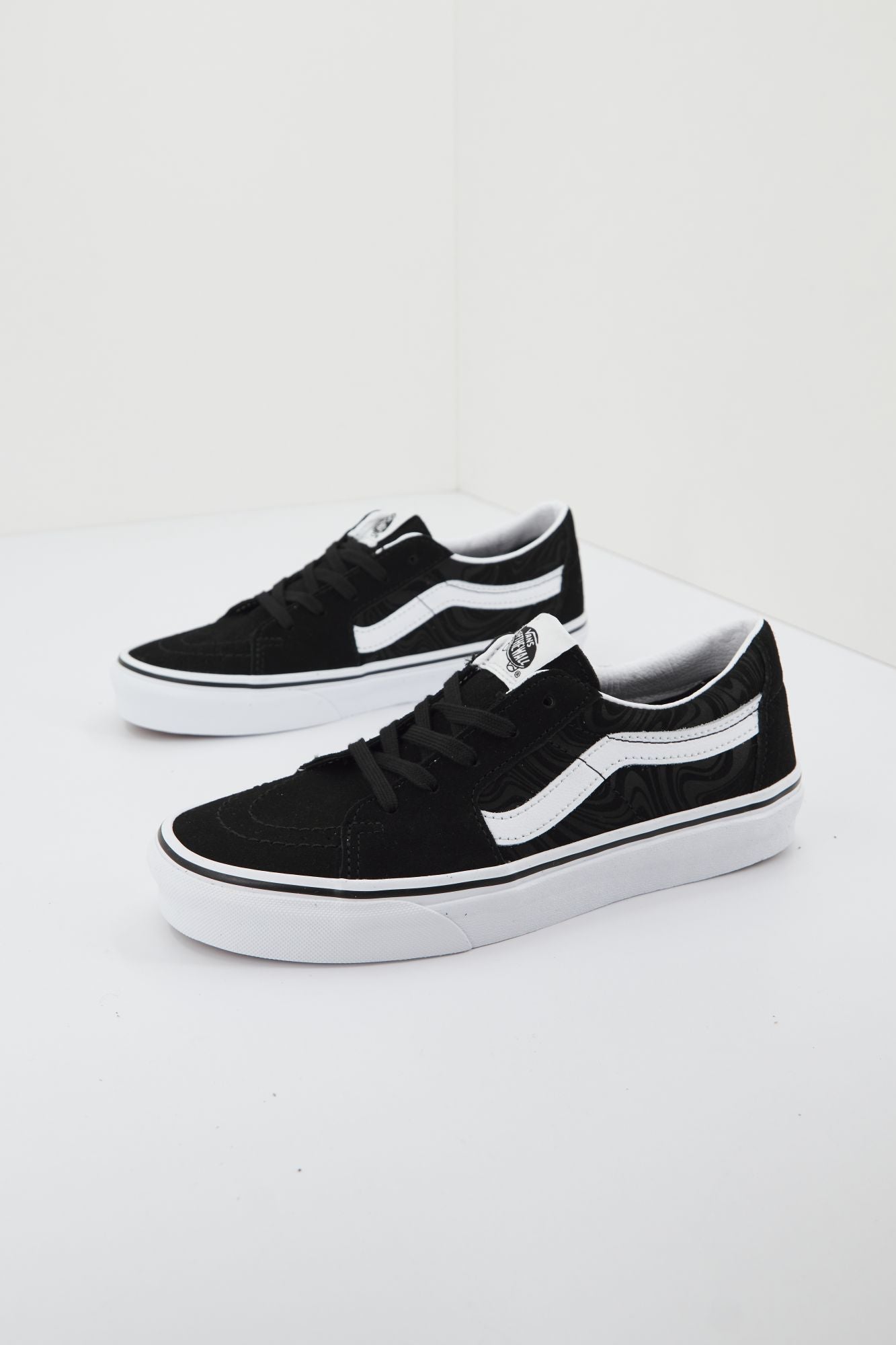VANS VN0A4BVN6BT1 en color NEGRO (1)