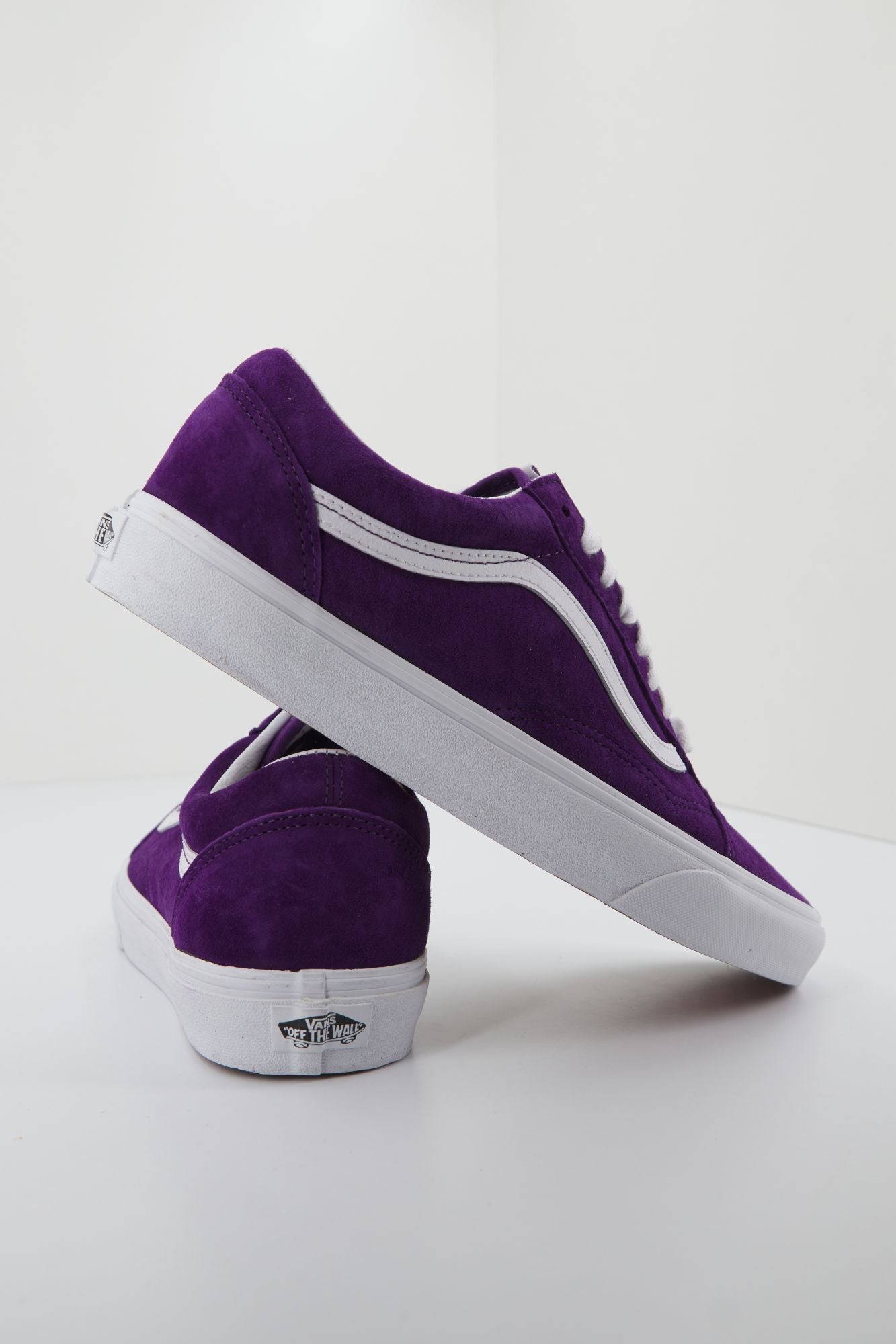 VANS VN0A4BW2BKE1  en color VIOLETA (2)