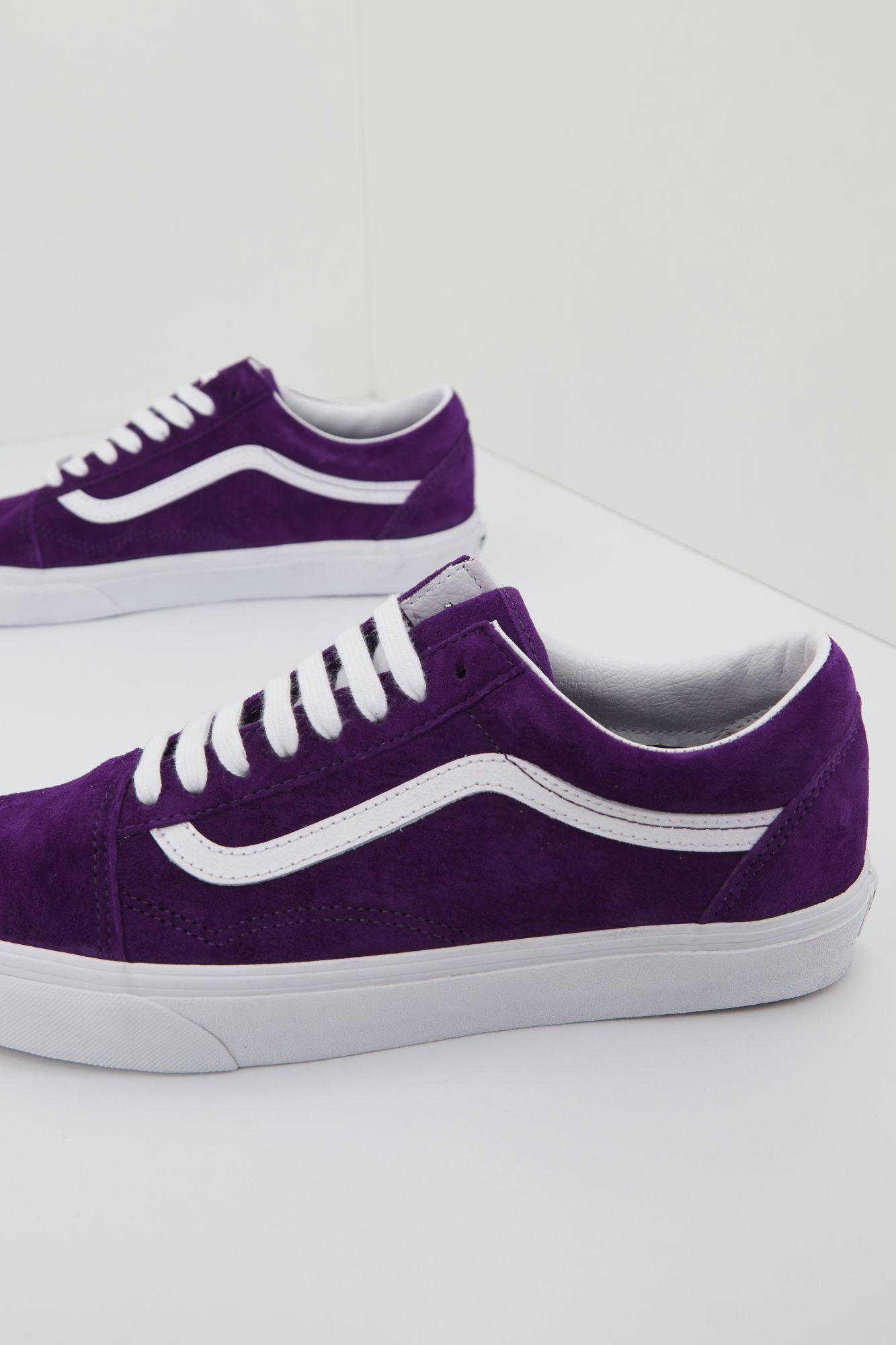 VANS VN0A4BW2BKE1  en color VIOLETA (4)