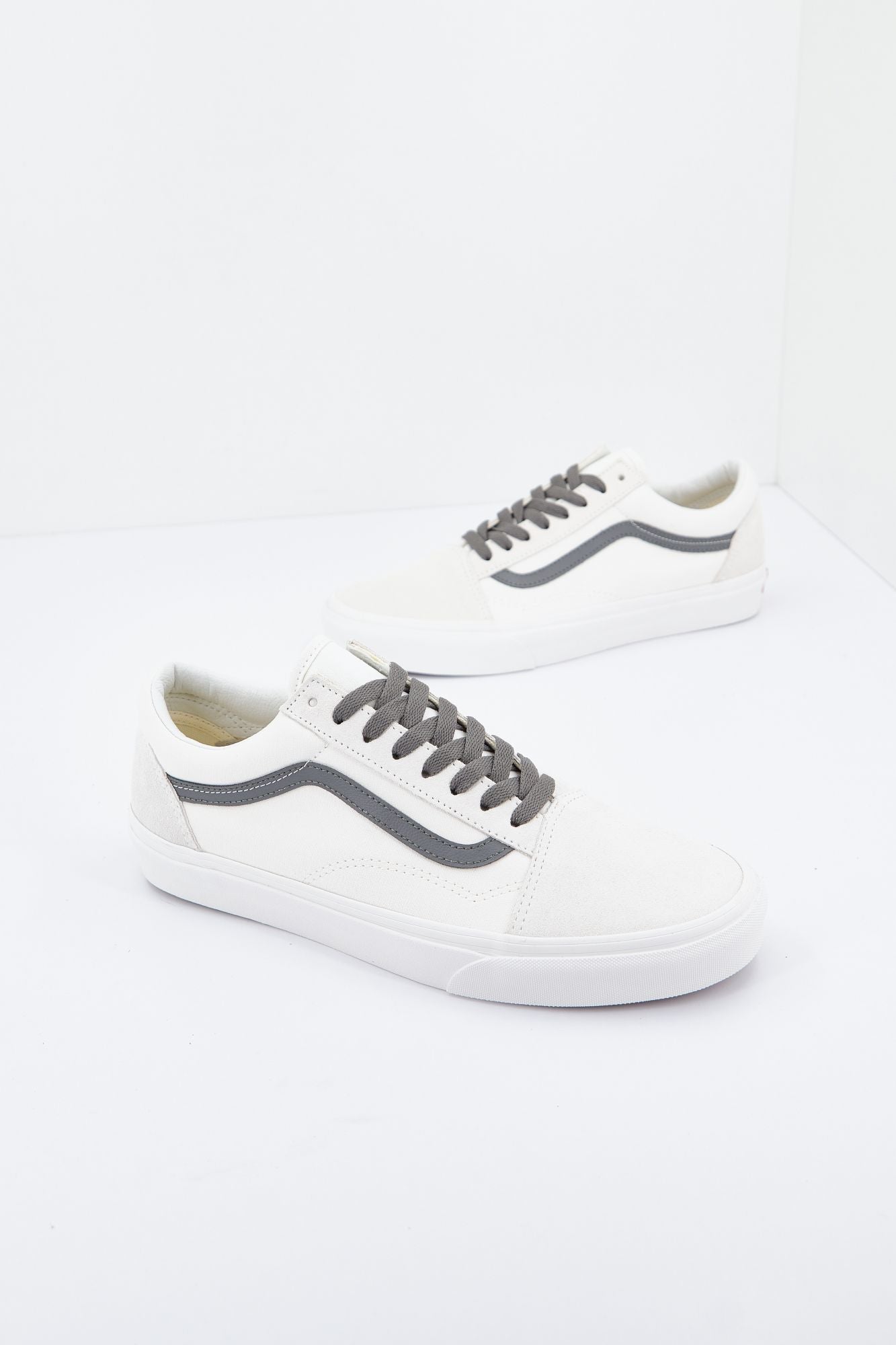 VANS OLD SKOOL  en color BLANCO (1)