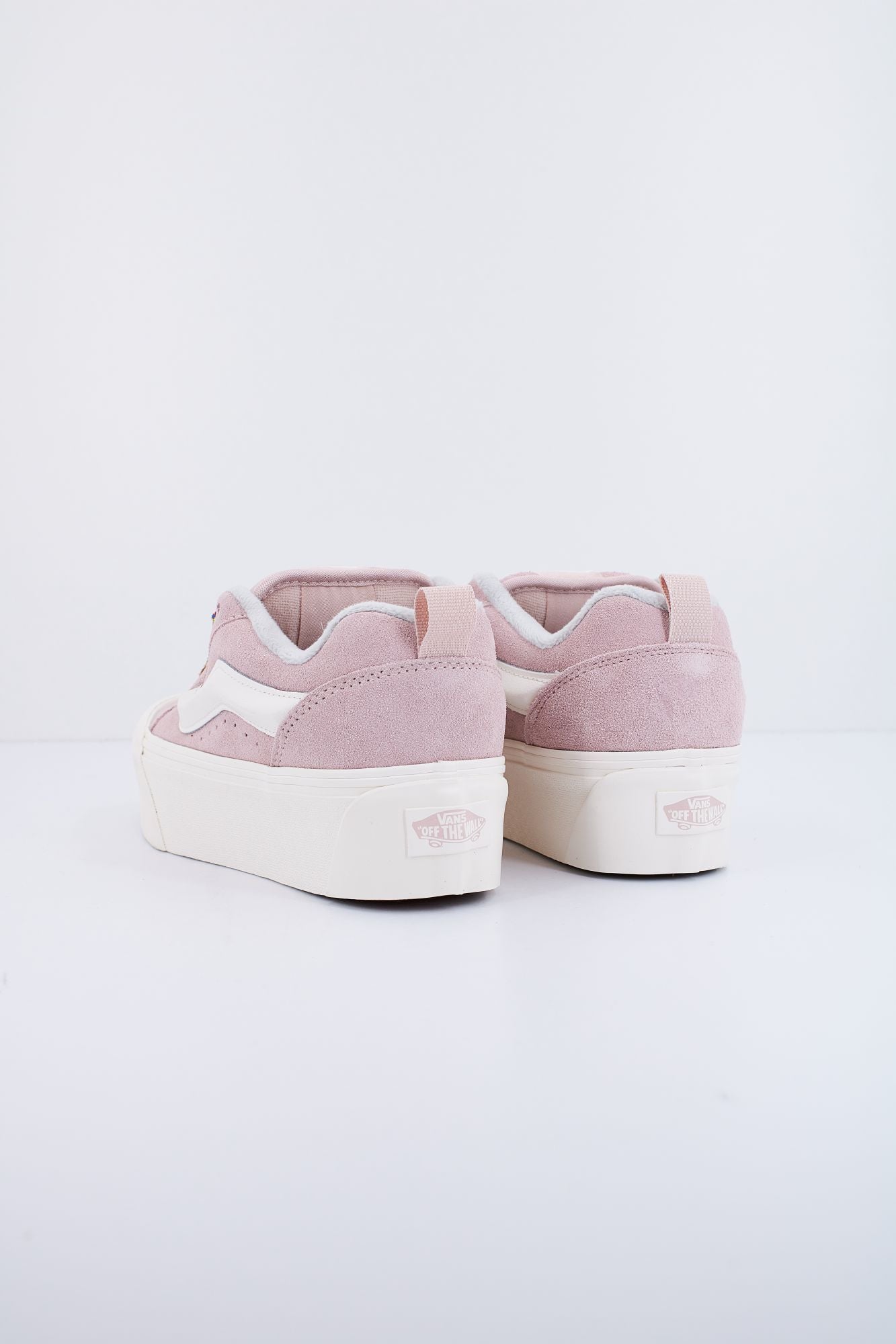 VANS KNU STACK en color ROSA (3)
