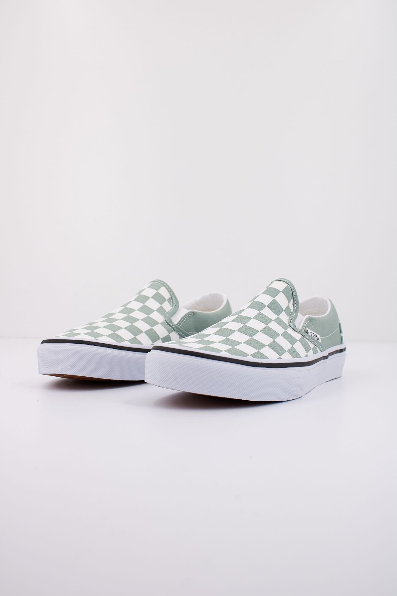 VANS CLASSIC SLIP-ON en color VERDE (2)