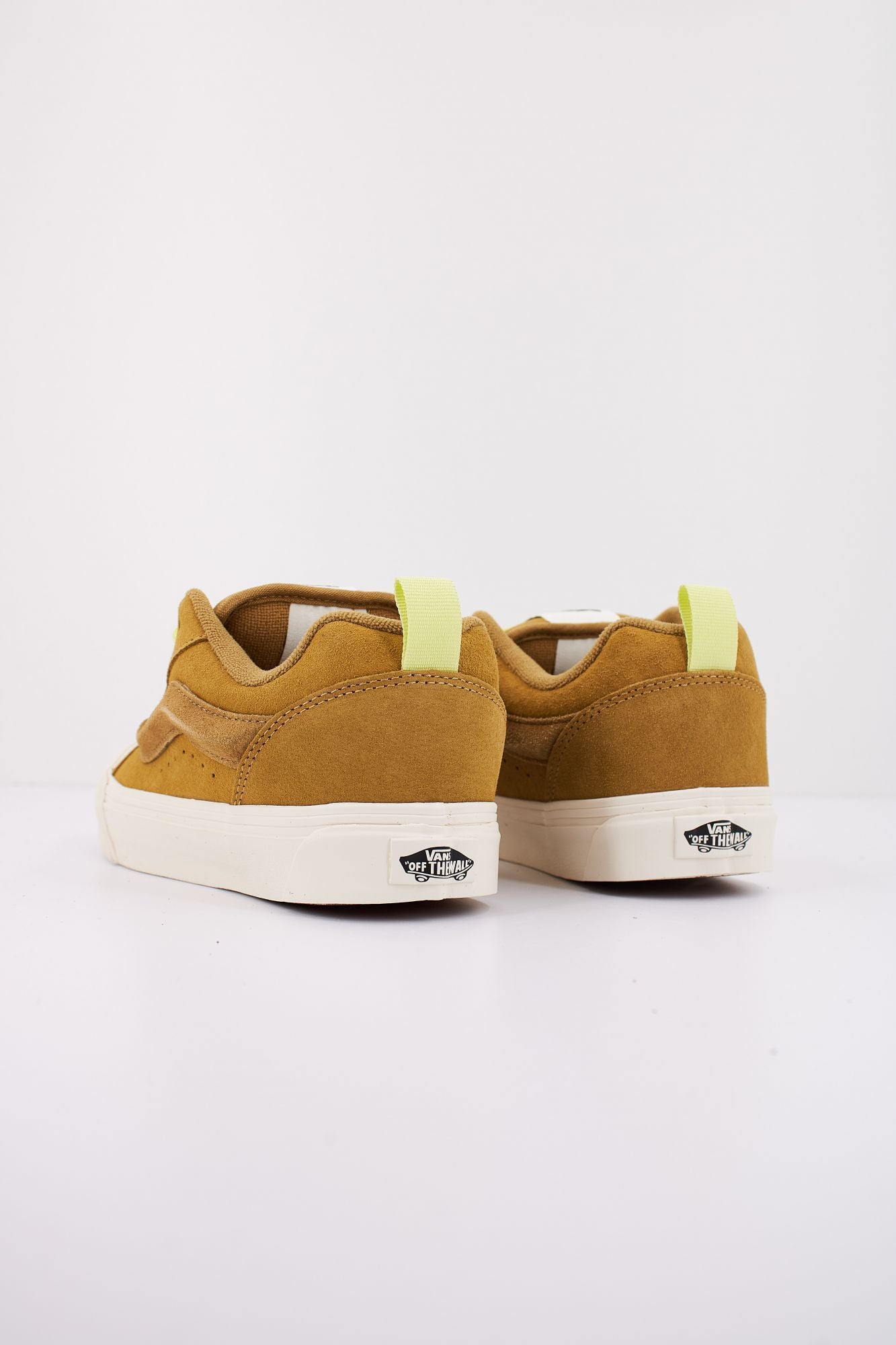 VANS KNU SKOOL en color MARRON (3)