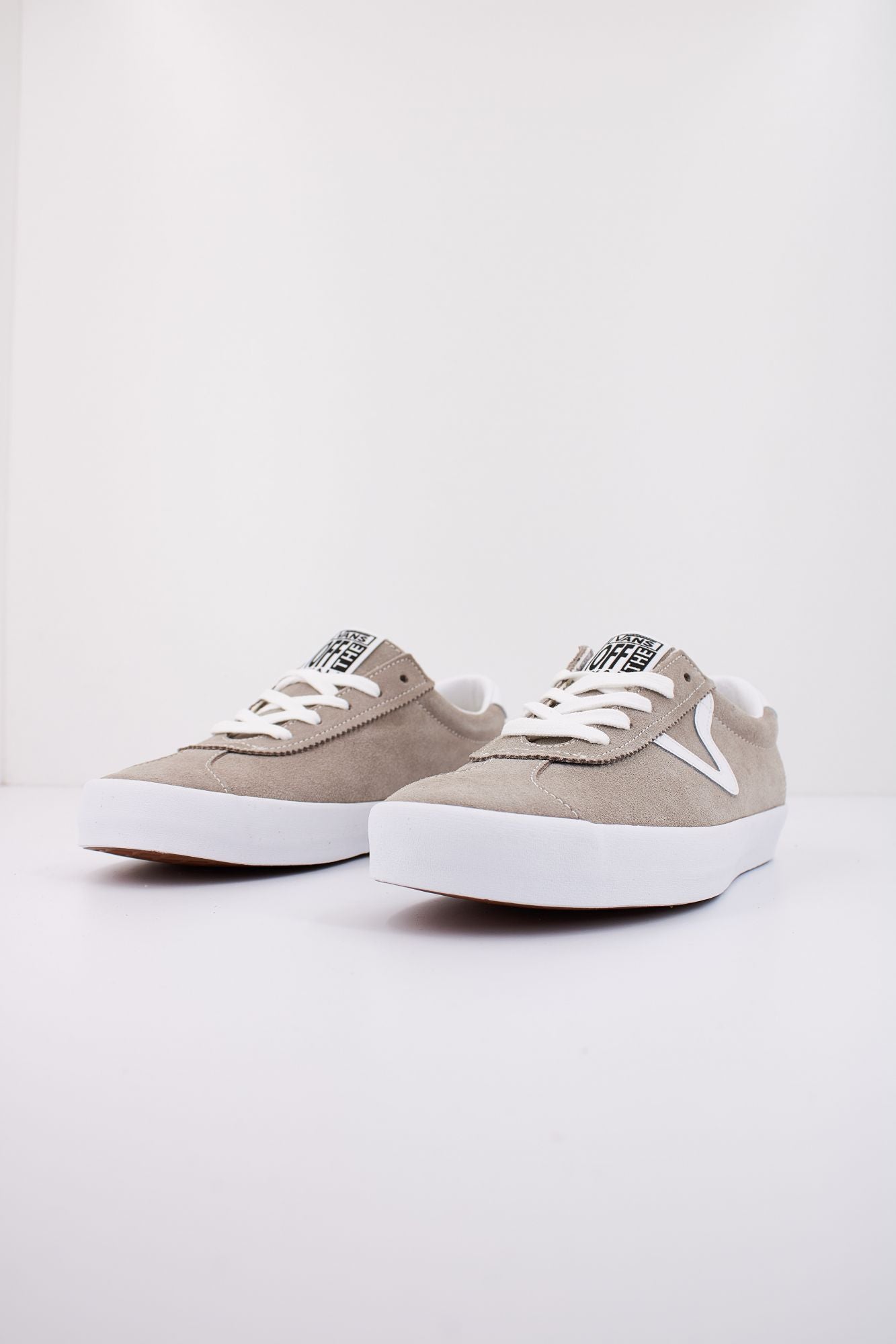 VANS SPORT LOW en color BEIS (2)