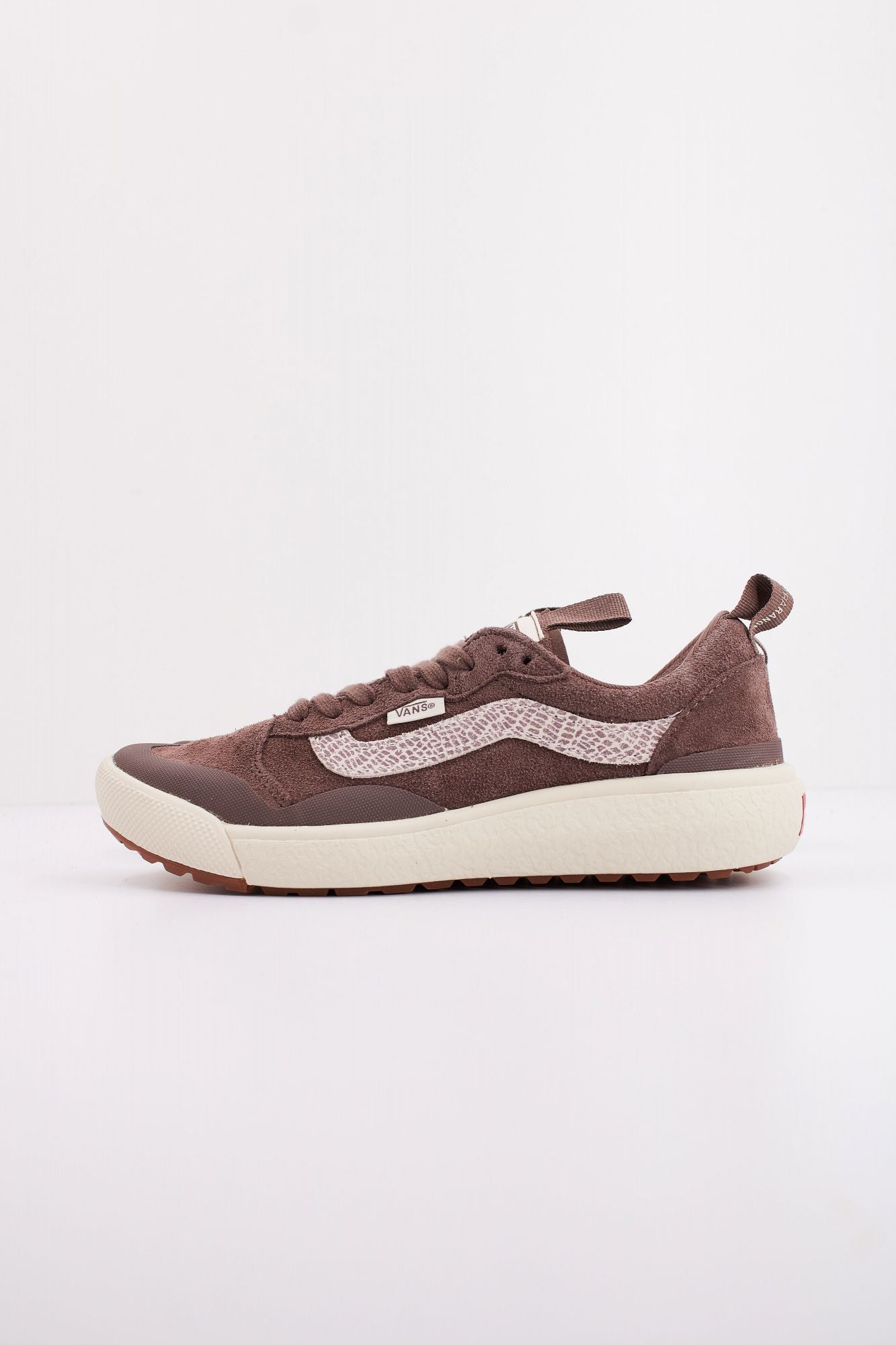 VANS MTE ULTRARANGE EXO SE en color MARRON (1)