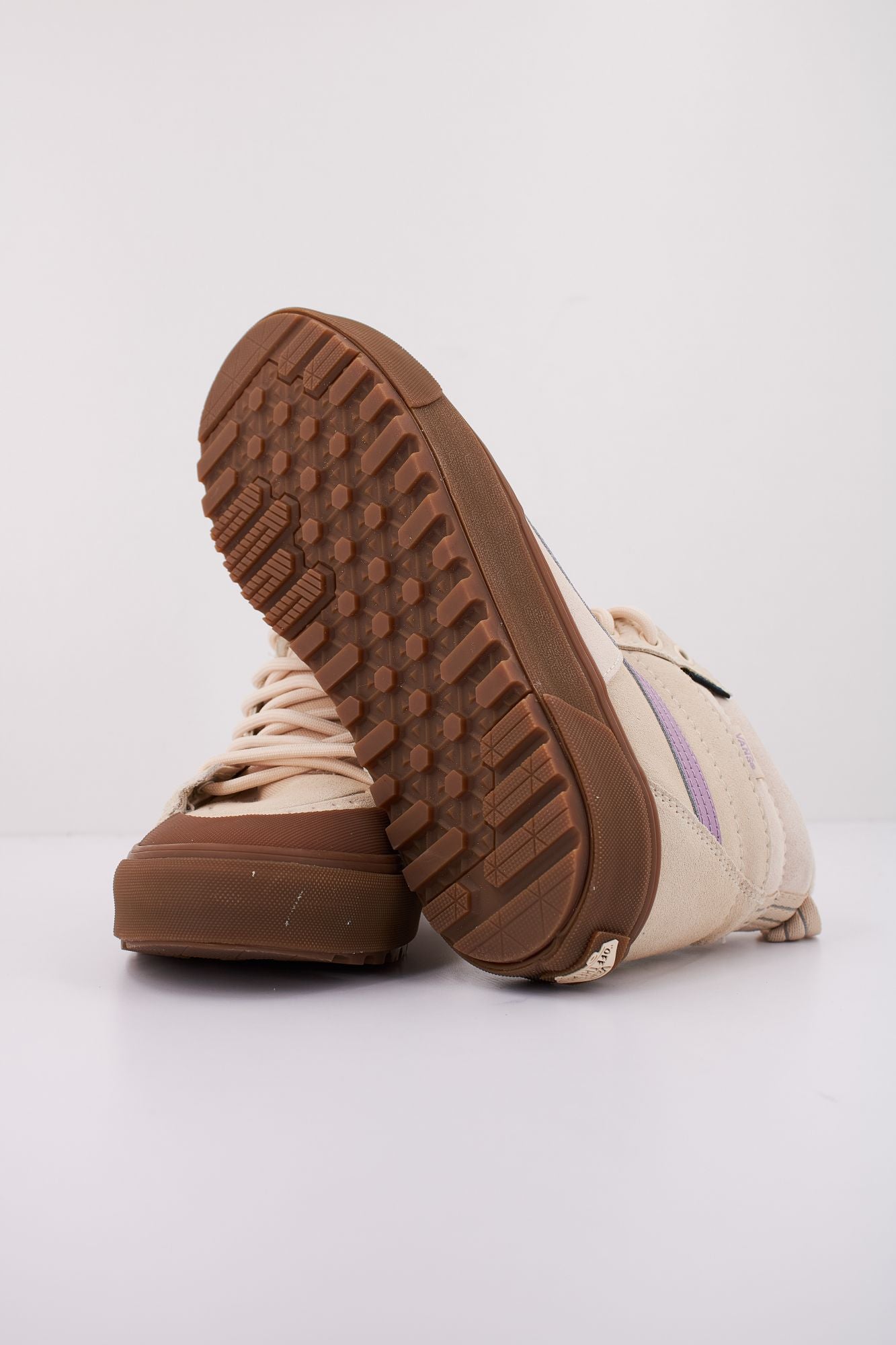 VANS MTE SK8-HI WATERPROOF en color BEIS (5)