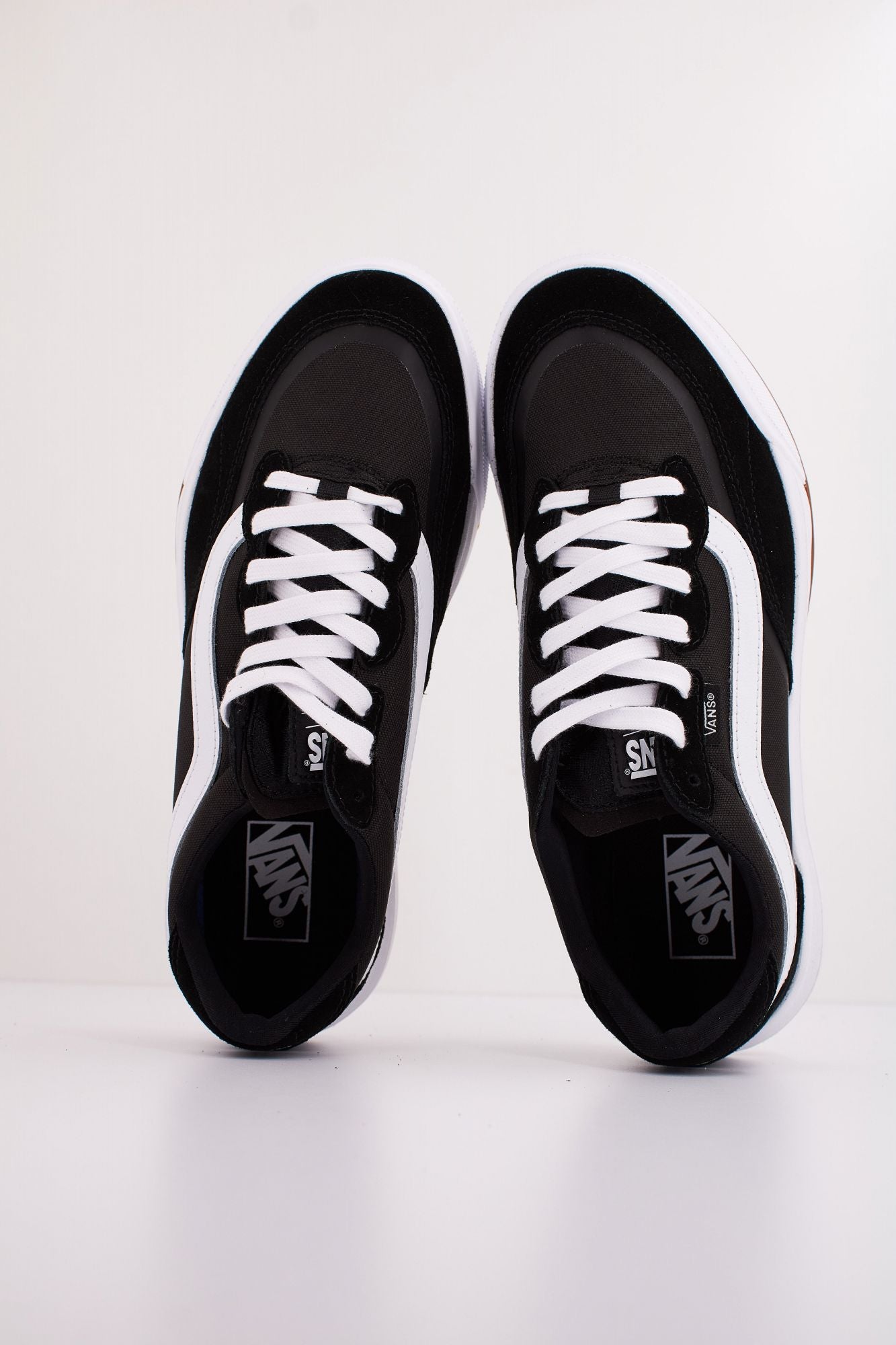 VANS MTE ULTRARANGE 2.0 SE en color NEGRO (3)