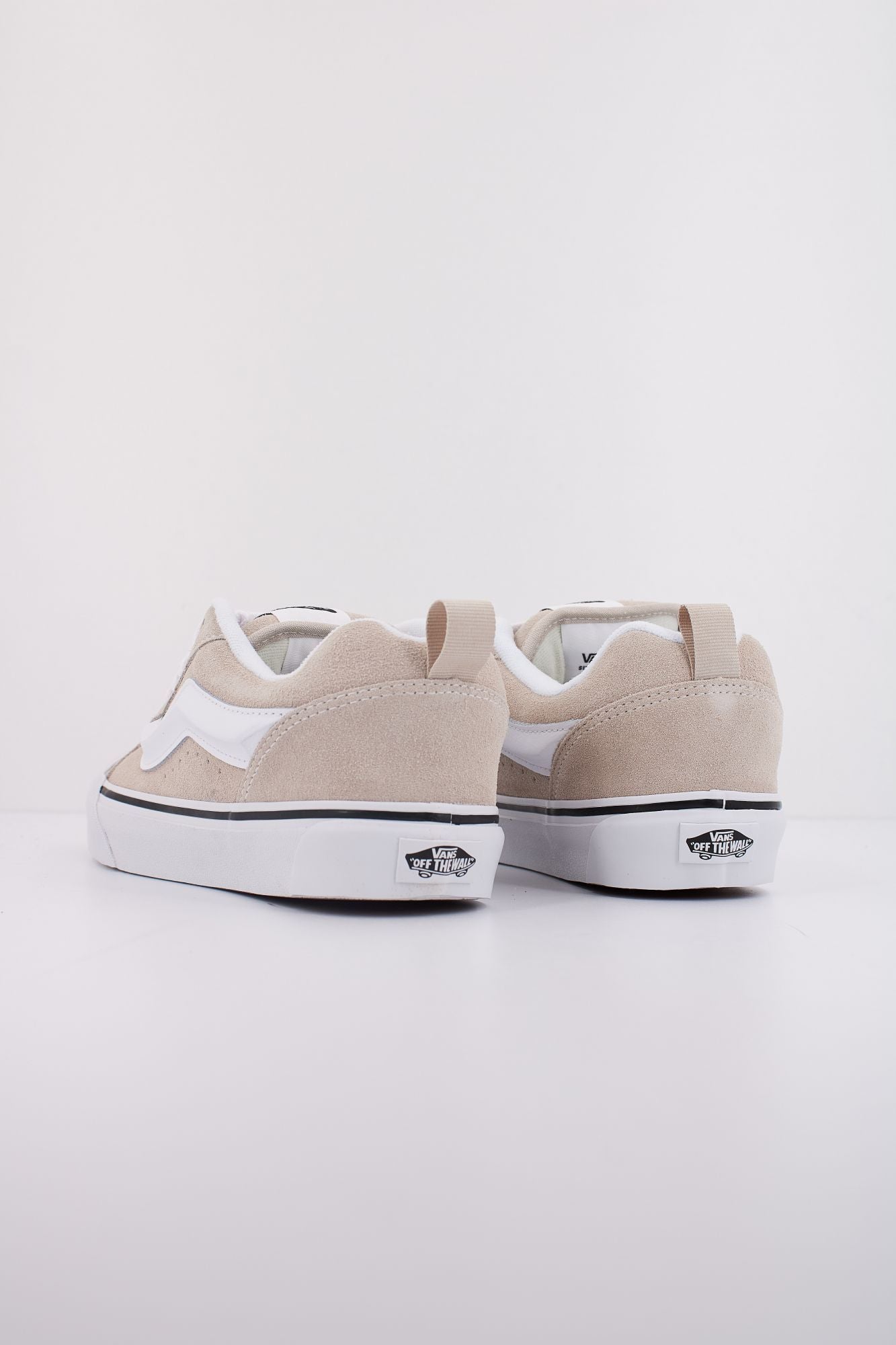 VANS KNU SKOOL en color MARRON CLARO (4)