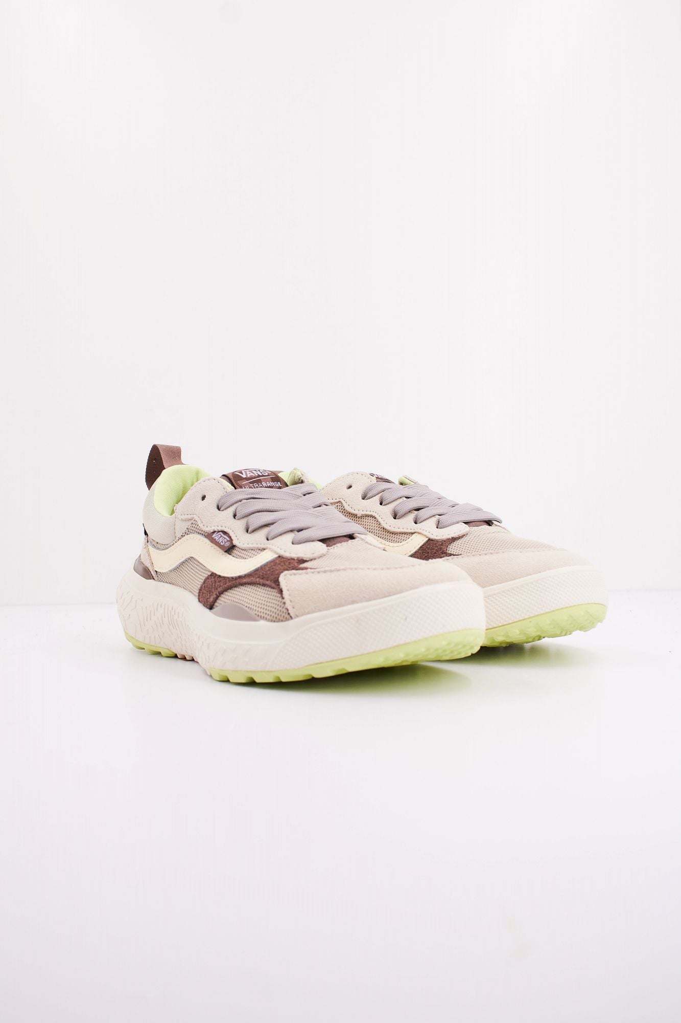 VANS MTE ULTRARANGE NEO VR3 en color MARRON (2)