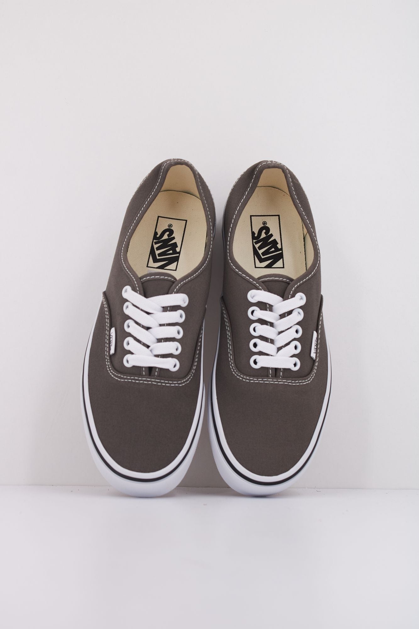 VANS AUTHENTIC  en color MARRON (3)