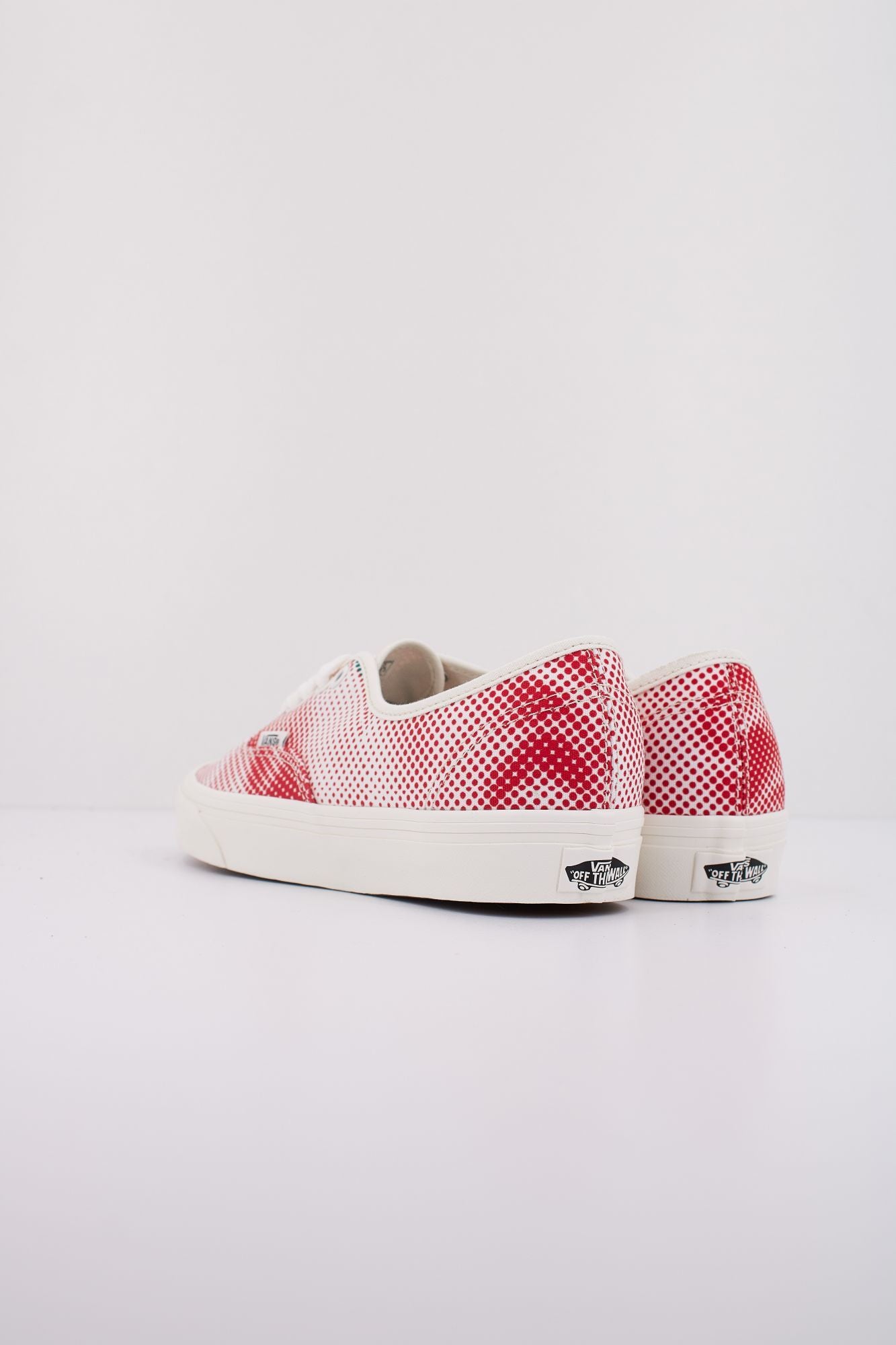 VANS AUTHENTIC  en color ROJO (4)