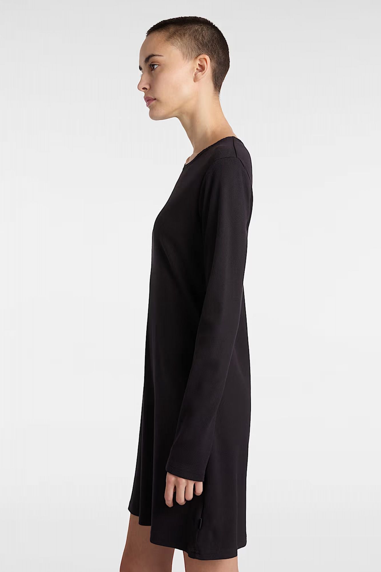 VANS  DREW RIB LS DRESS en color NEGRO (4)