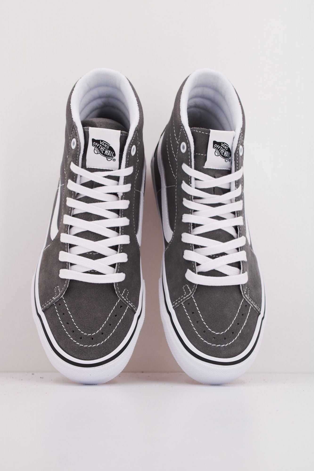 VANS SKATE SK8-HI en color GRIS (3)