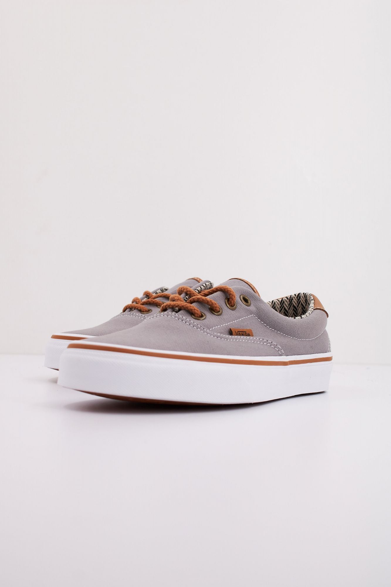 VANS UA ERA 59 (C&L) en color GRIS (2)