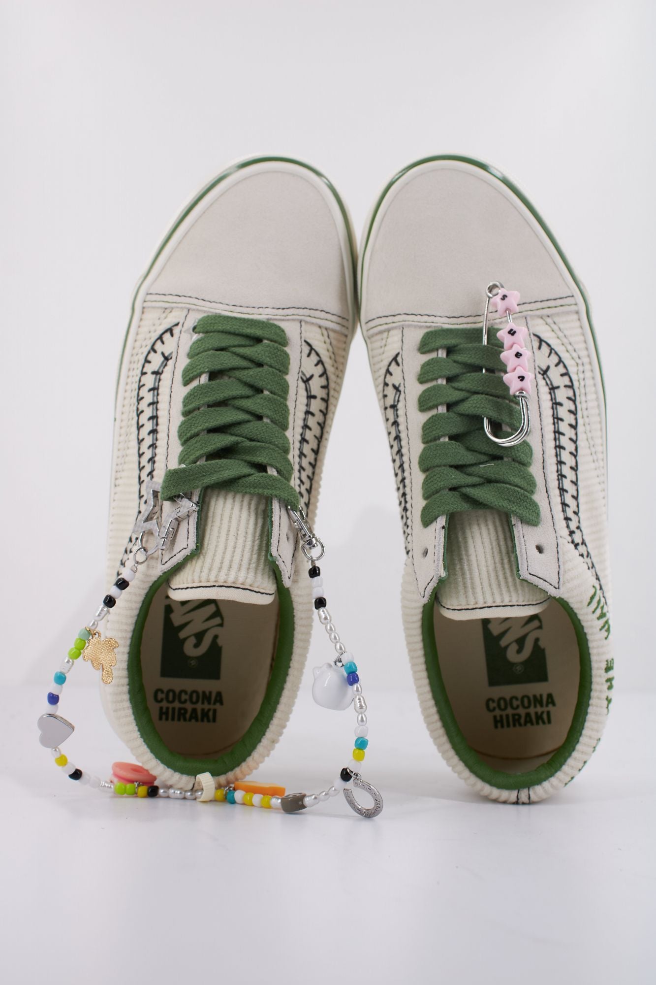 VANS  LX OLD SKOOL CHARMS  en color BEIS (3)