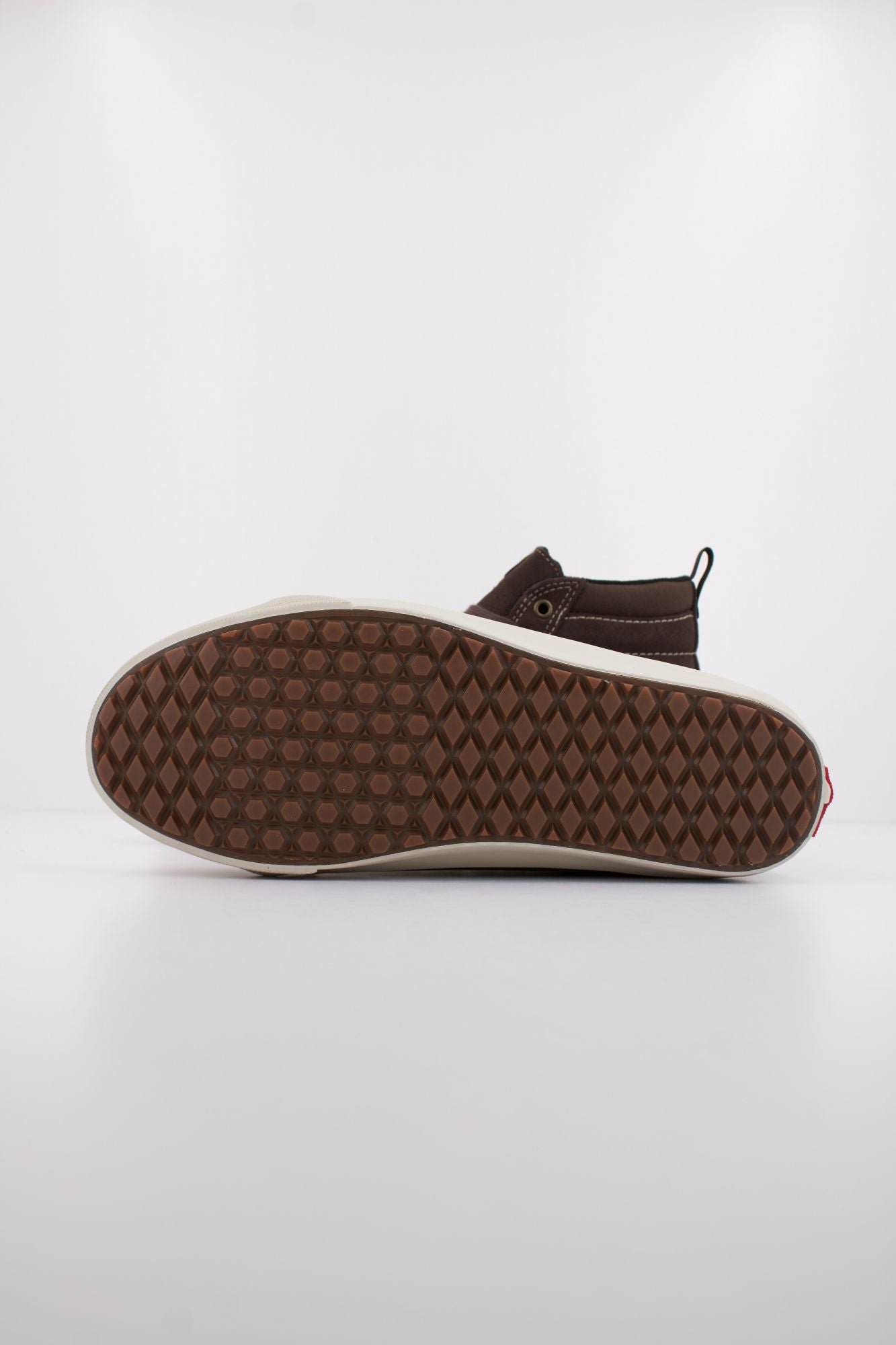 VANS MTE SK8-HI INSULATED en color MARRON (5)