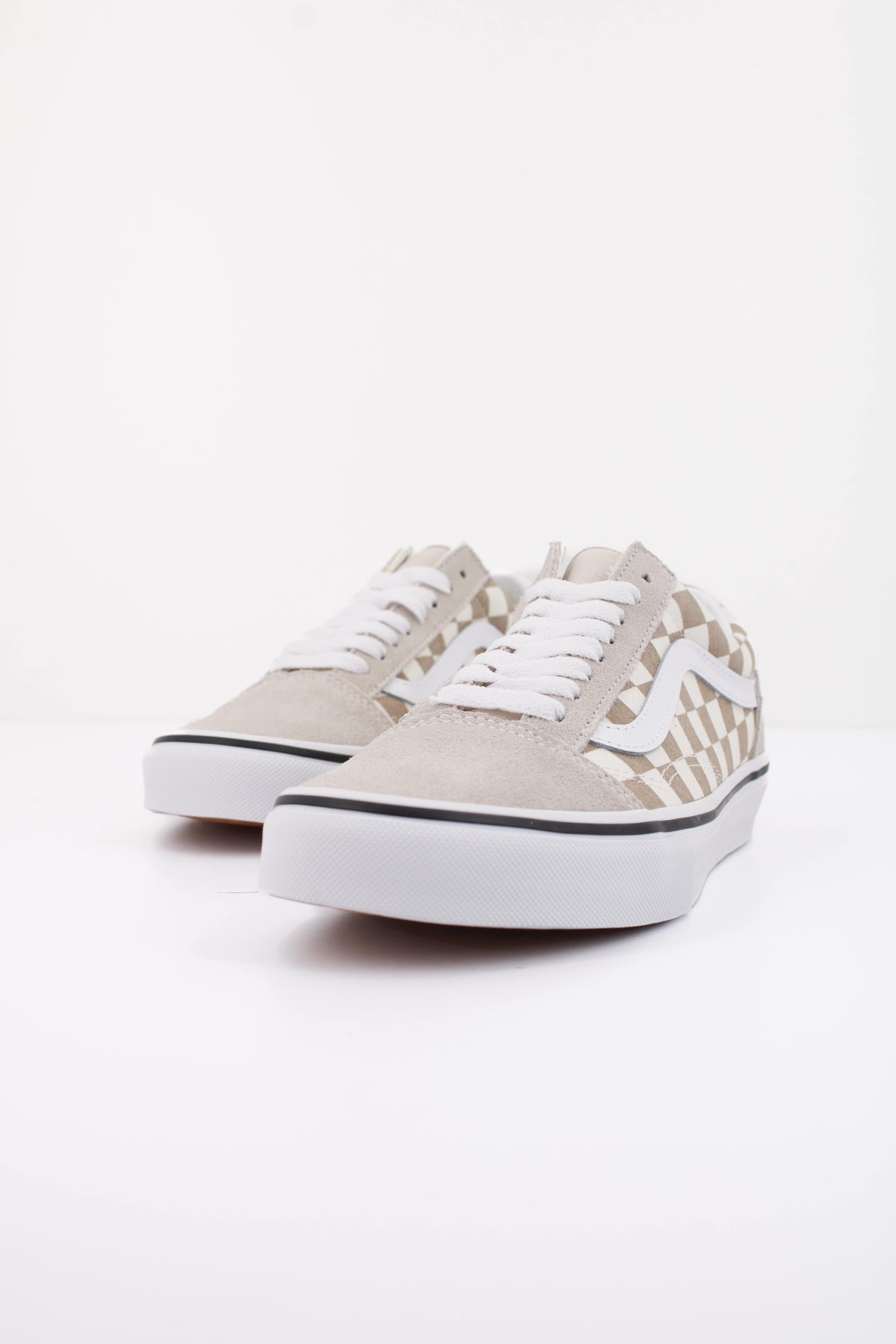 VANS OLD SKOOL en color BEIS (2)