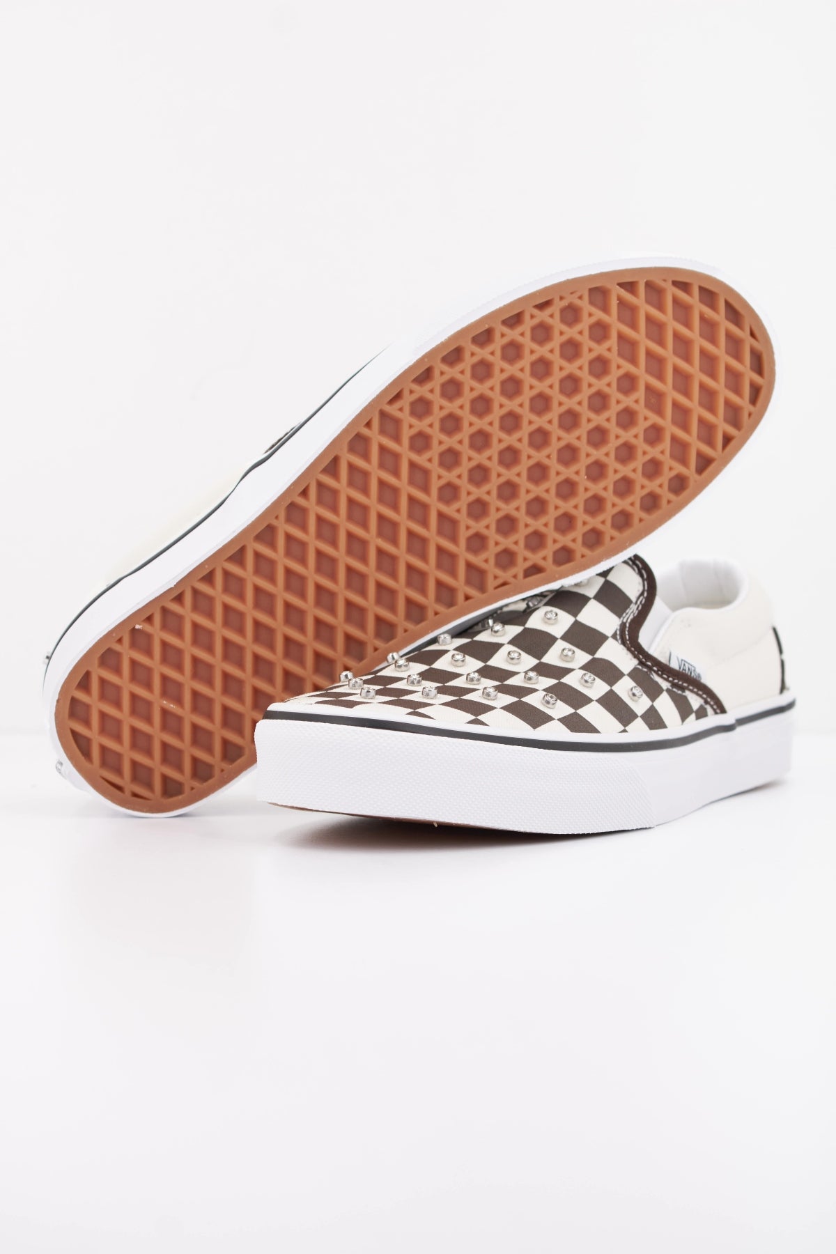 VANS CLASSIC SLIP O en color BEIS (5)
