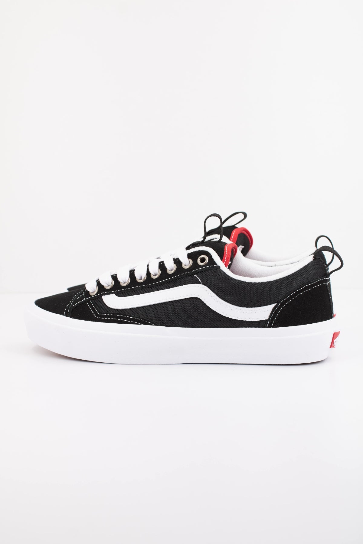 VANS SKATE OLD en color NEGRO (1)