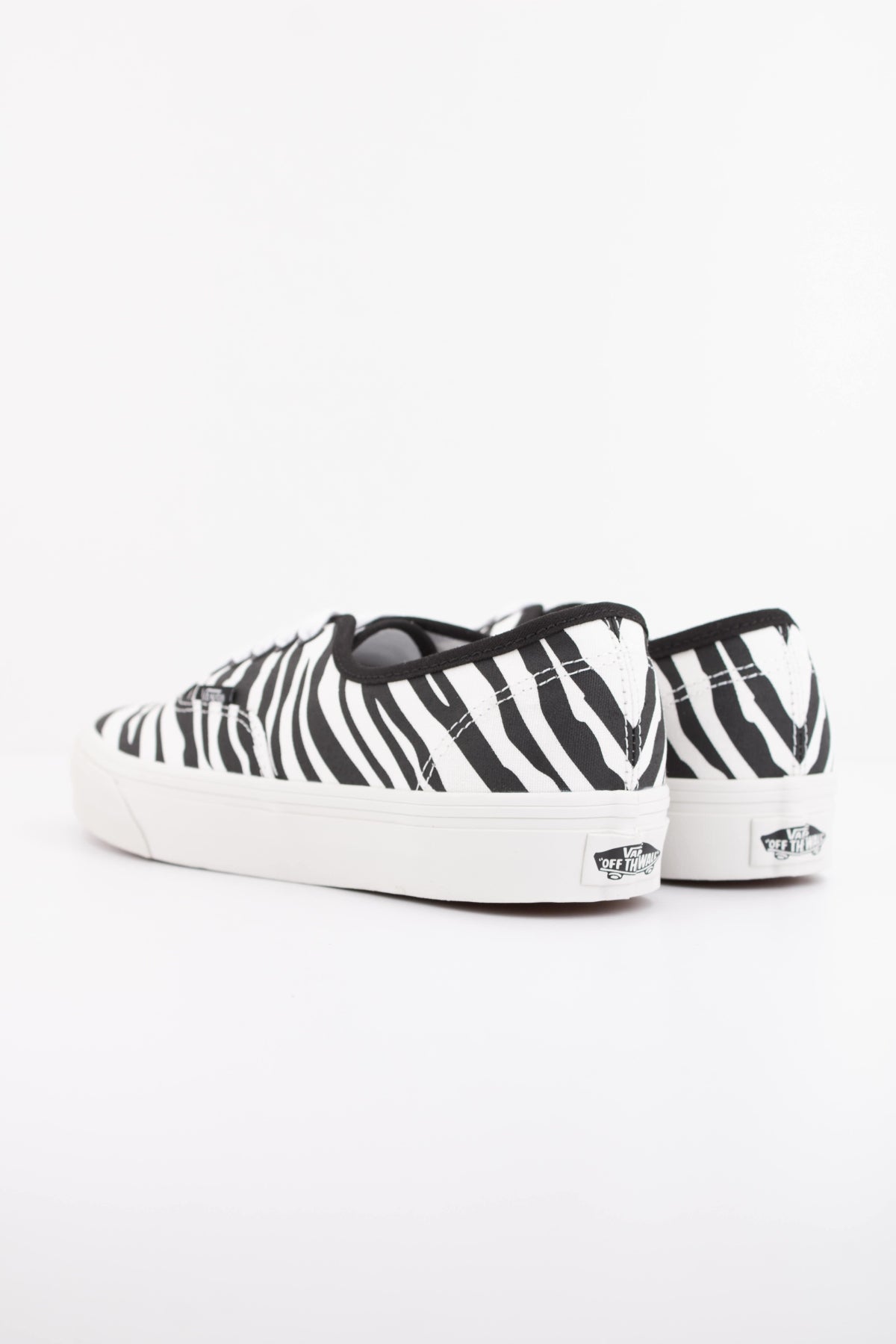 VANS  AUTHENTIC  en color ANIMAL PRINT (4)