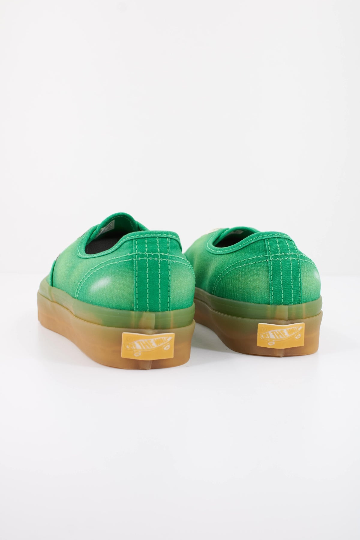 VANS LX AUTHENTIC 44 EK PUN en color VERDE (4)