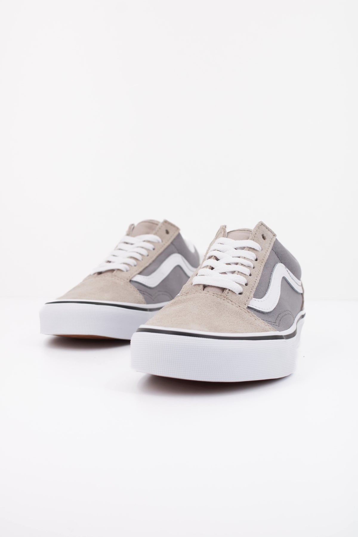 VANS OLD SKOOL 2 TONE en color GRIS (2)