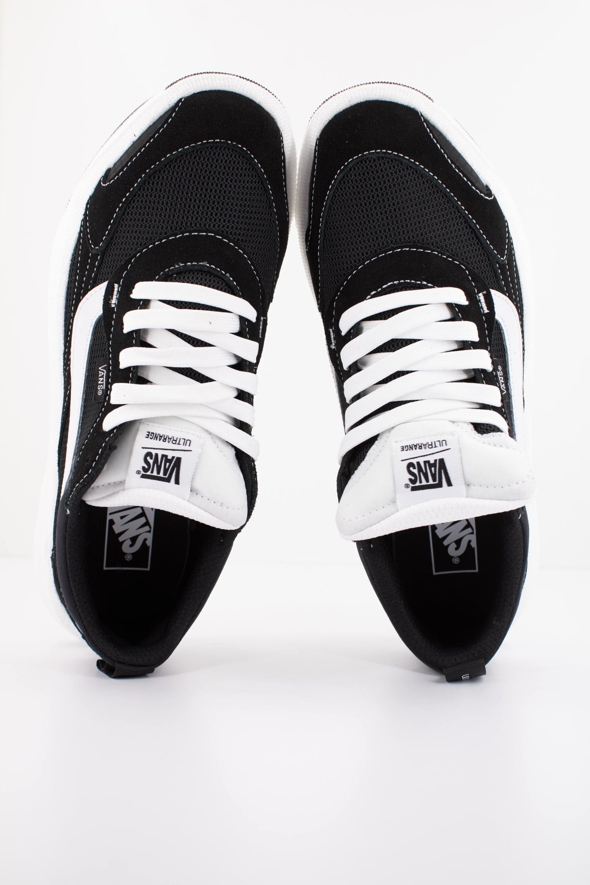 VANS ULTRARANGE NEO 2.0 en color NEGRO (3)