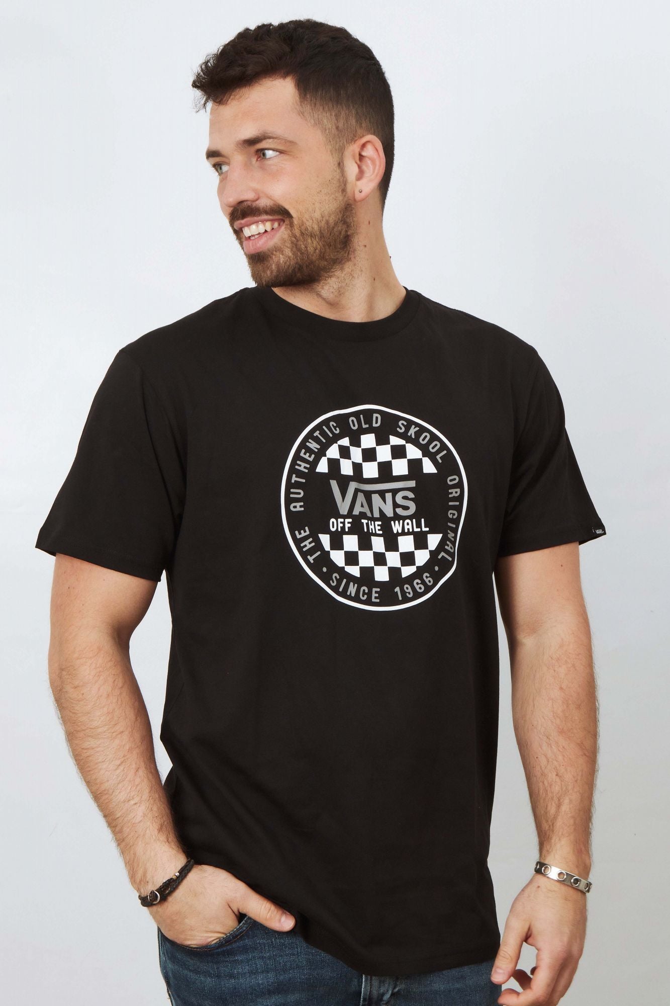 VANS  OG CHECKER SS en color NEGRO (1)