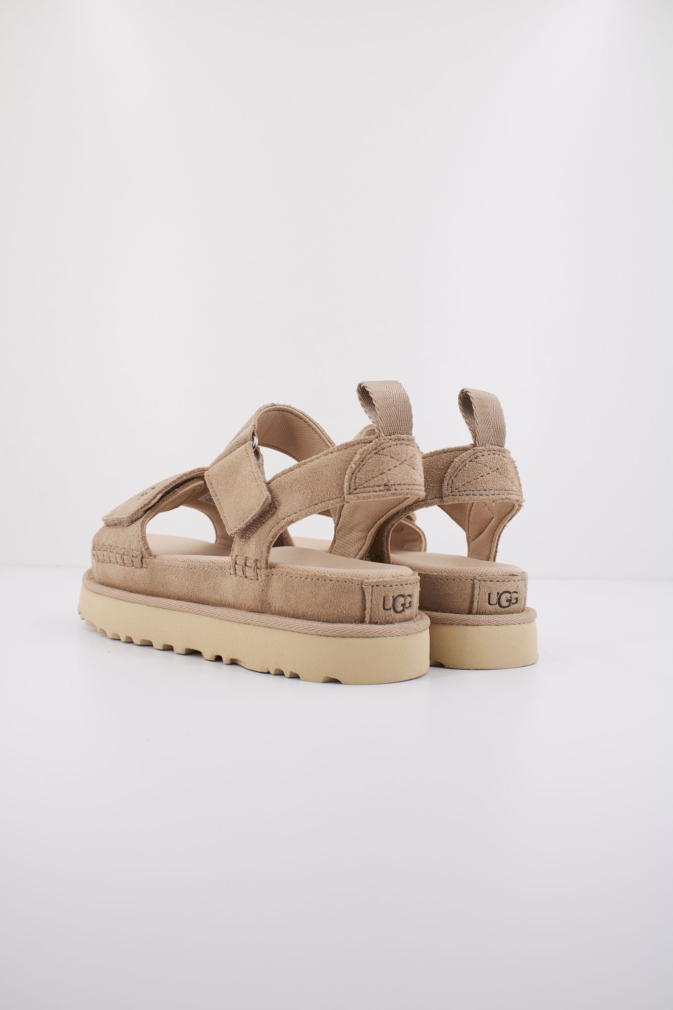 UGG Goldenstar en color MARRON (3)