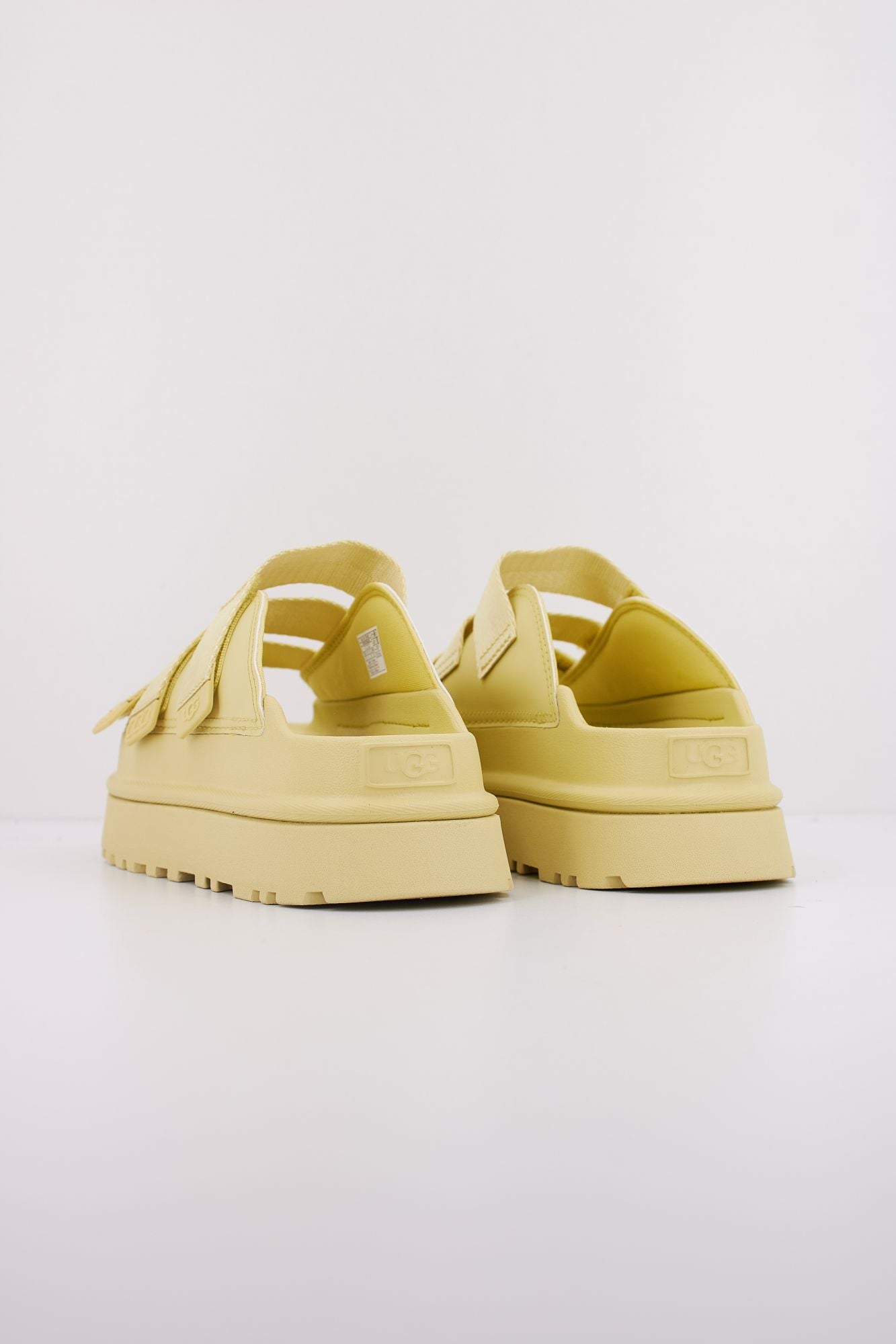 UGG  W GOLDEN GLOW SLIDE en color AMARILLO (4)