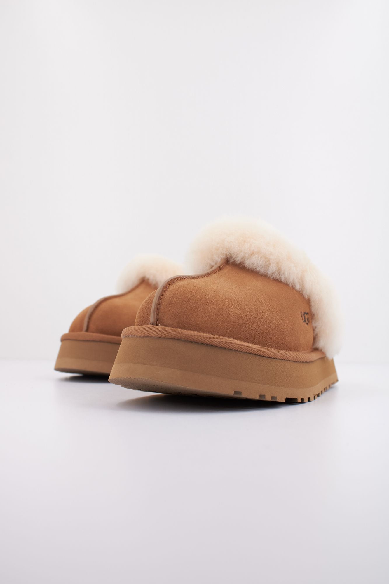 UGG W DISQUETTE en color MARRON (2)
