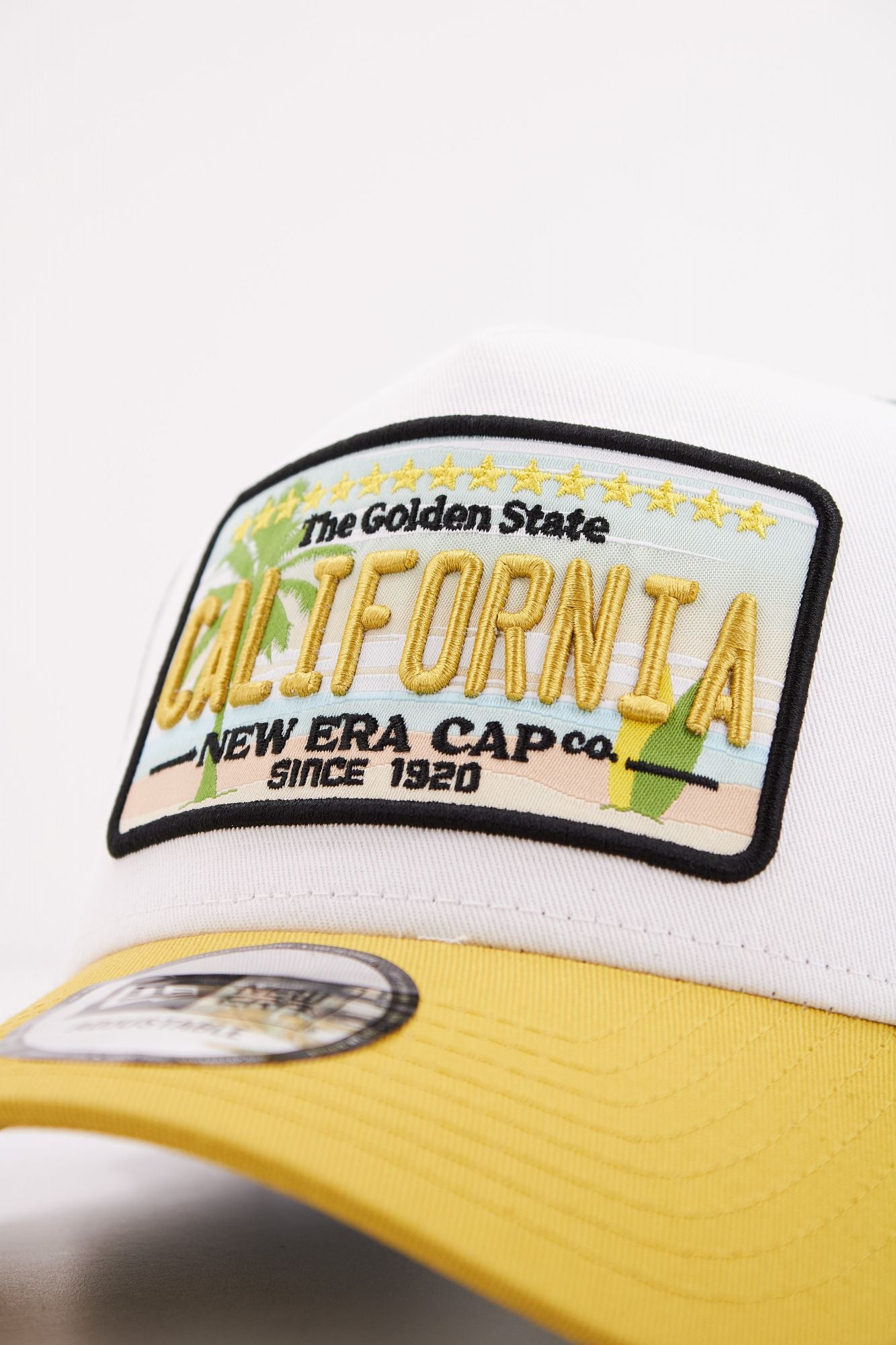 NEW ERA PATCH TRUCKER en color VERDE (4)