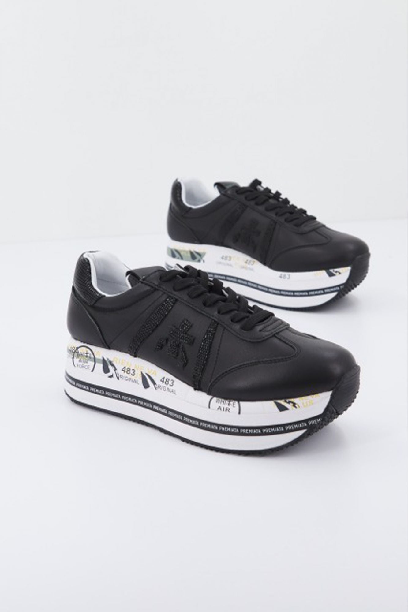 PREMIATA BETH 6012 en color NEGRO (1)