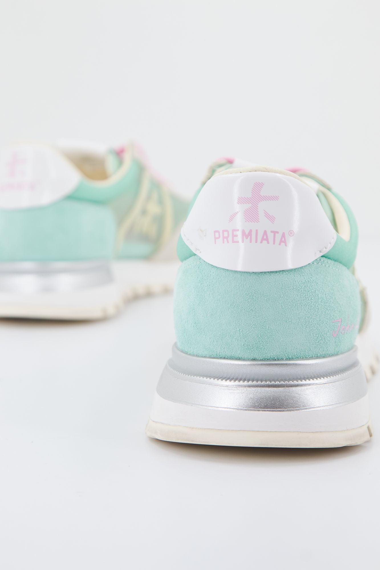 PREMIATA JOHNLOWD 6218 en color BEIS (3)