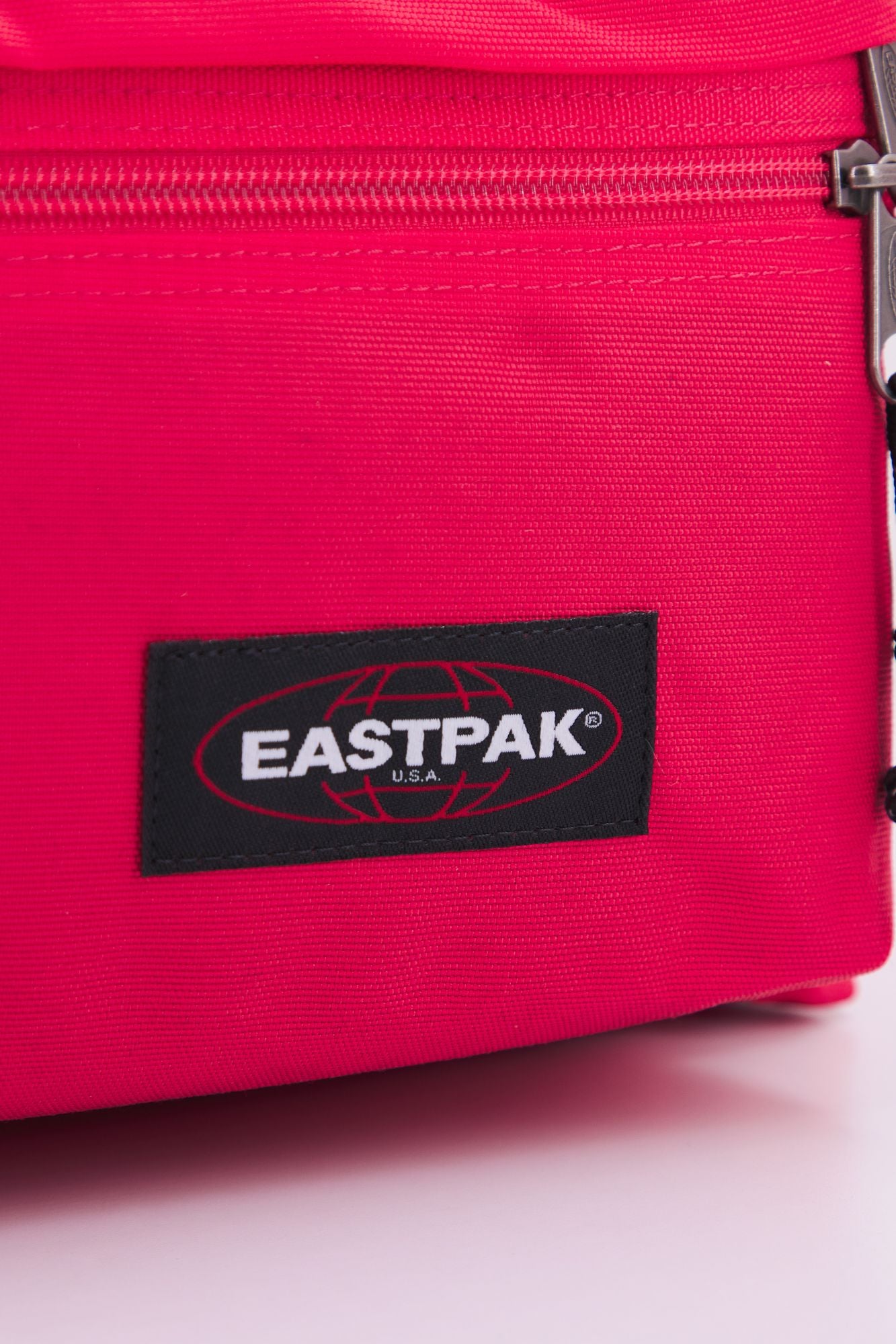 EASTPAK  PADDED ZIPPL'R en color ROSA (4)