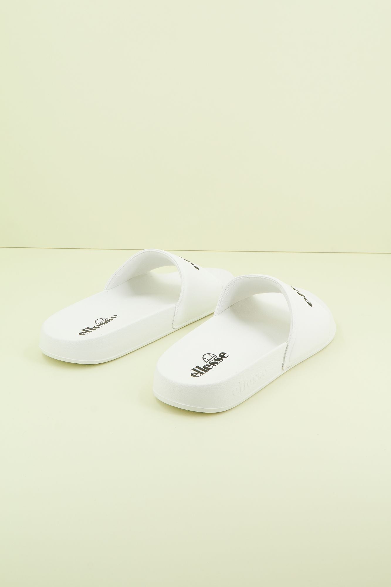 ELLESSE FILIPPO SLIDE en color BLANCO (3)