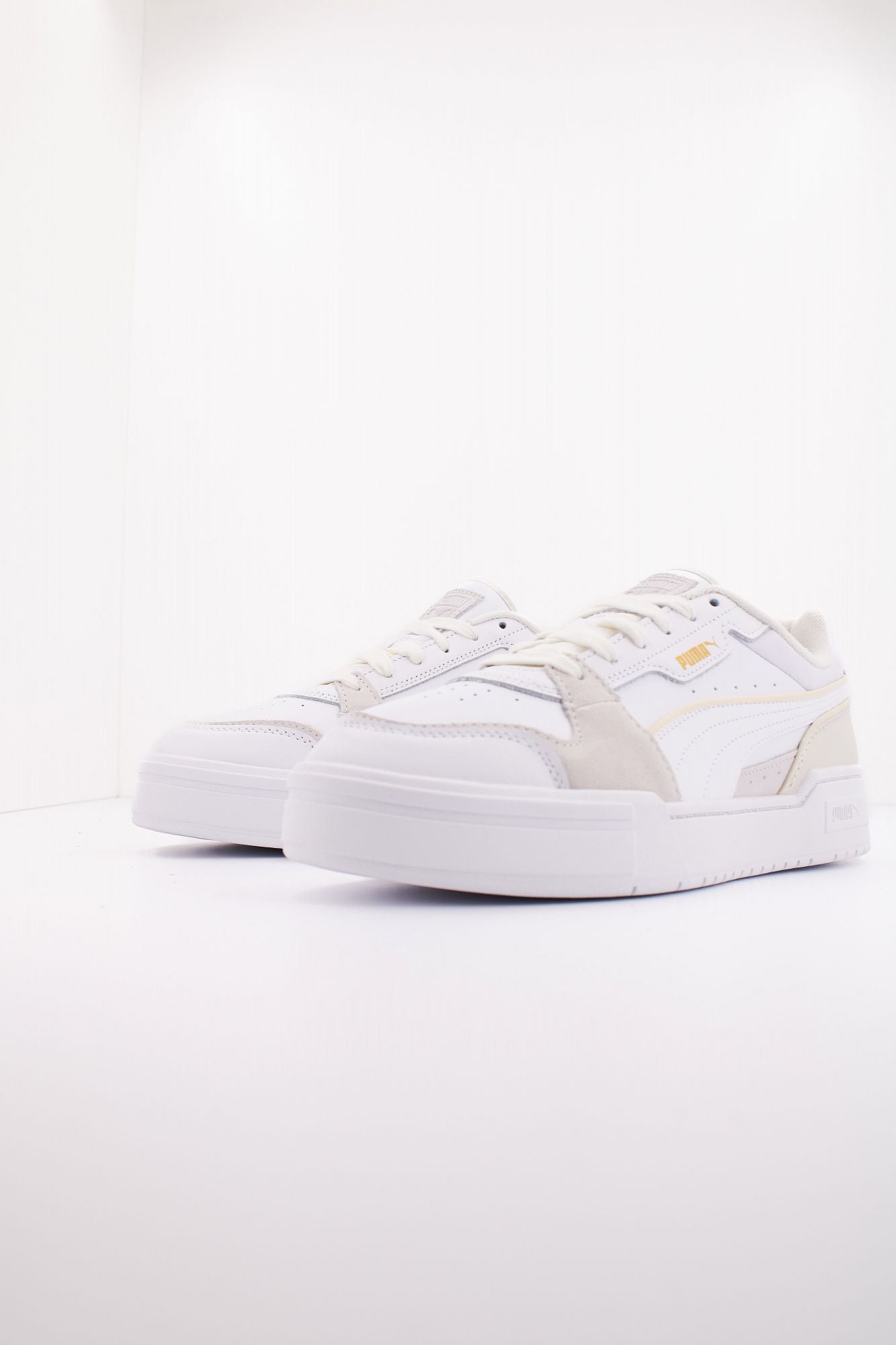 PUMA CA PRO LUX III en color BLANCO (2)