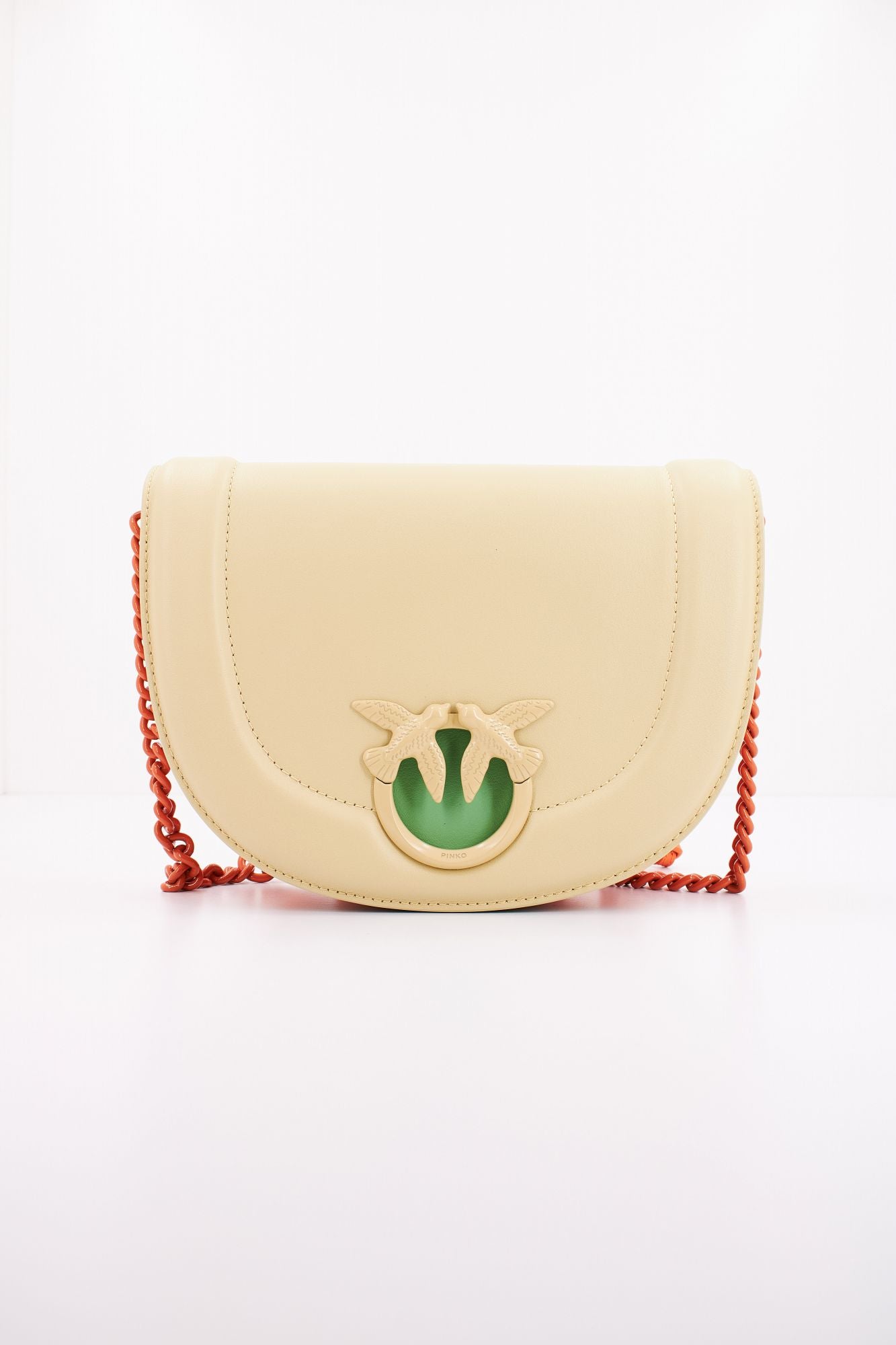 PINKO  LOVE ROUND CLICK CLASSIC en color AMARILLO (1)