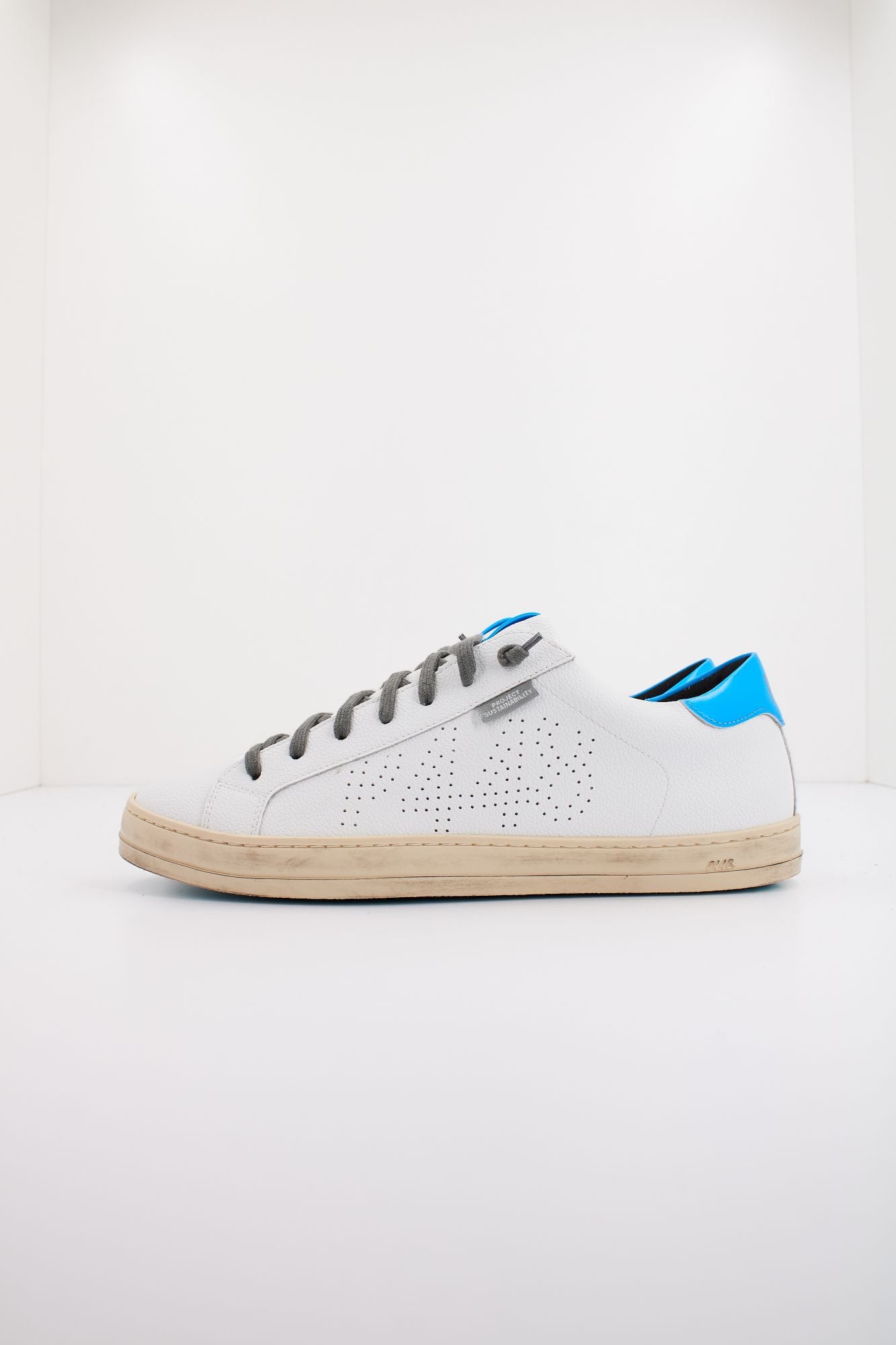 P448  F23JOHN en color BLANCO (1)